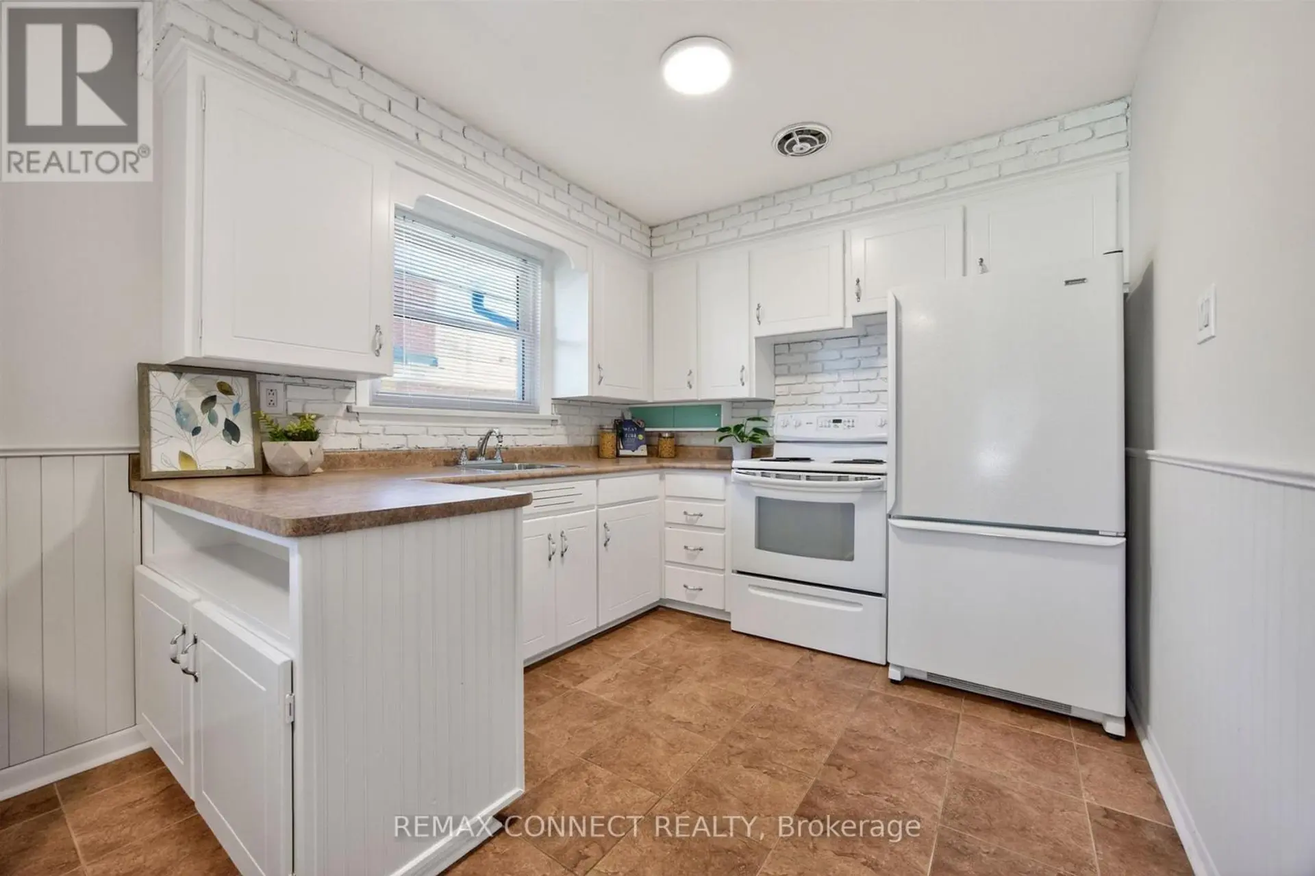 6 FARADAY DRIVE - Image 7