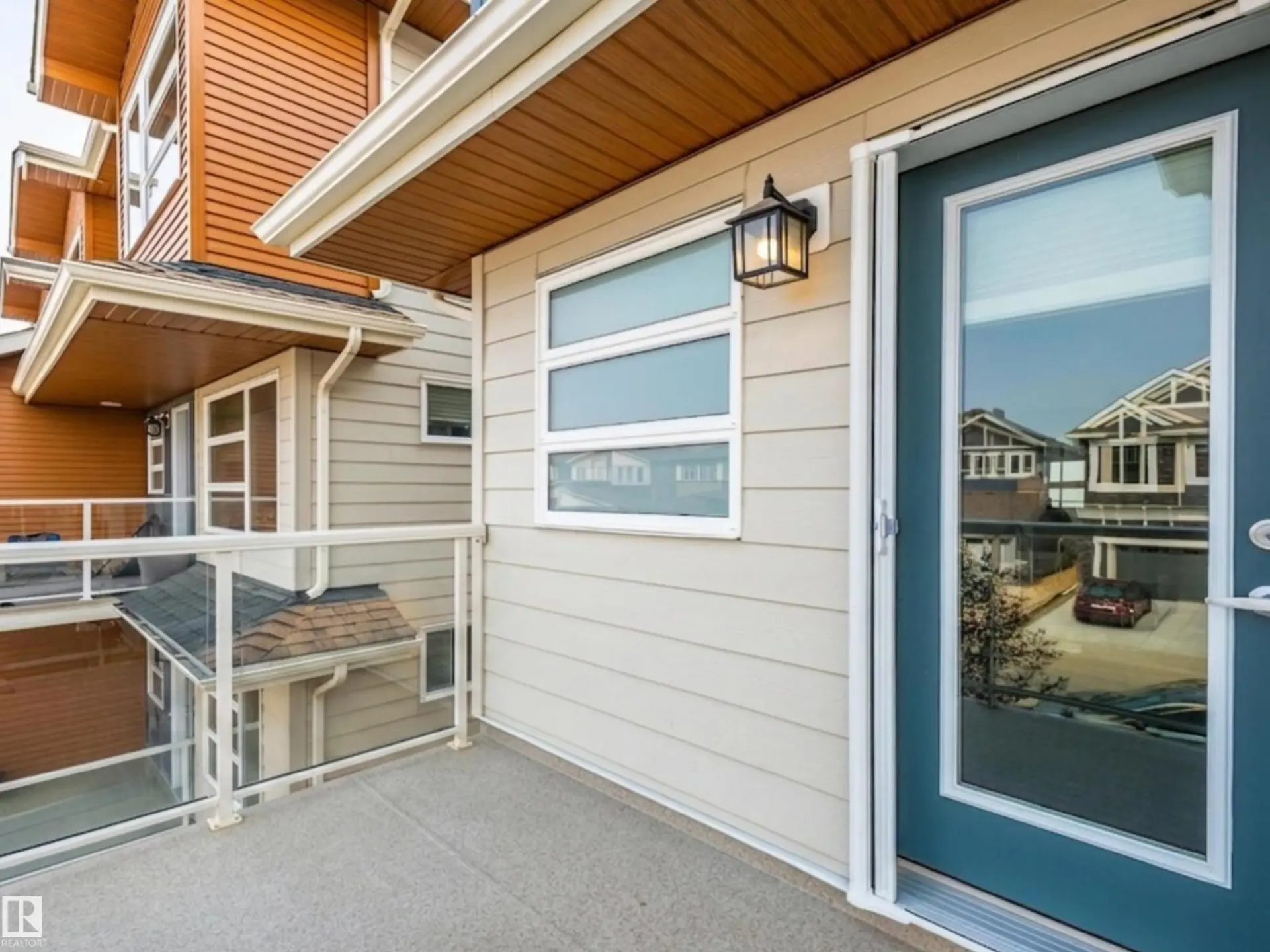 17263 9 AV SW SW - Image 4