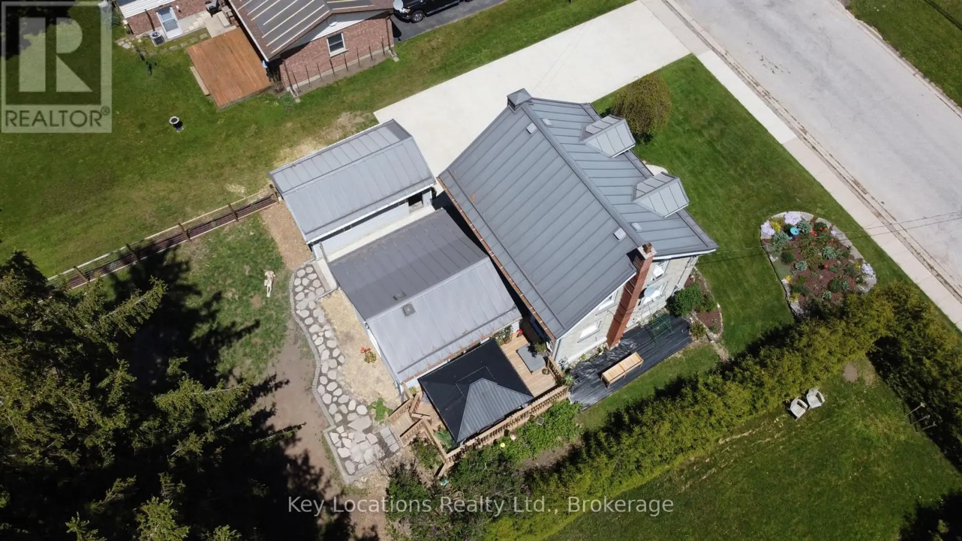 724 GOULD STREET N - Image 4