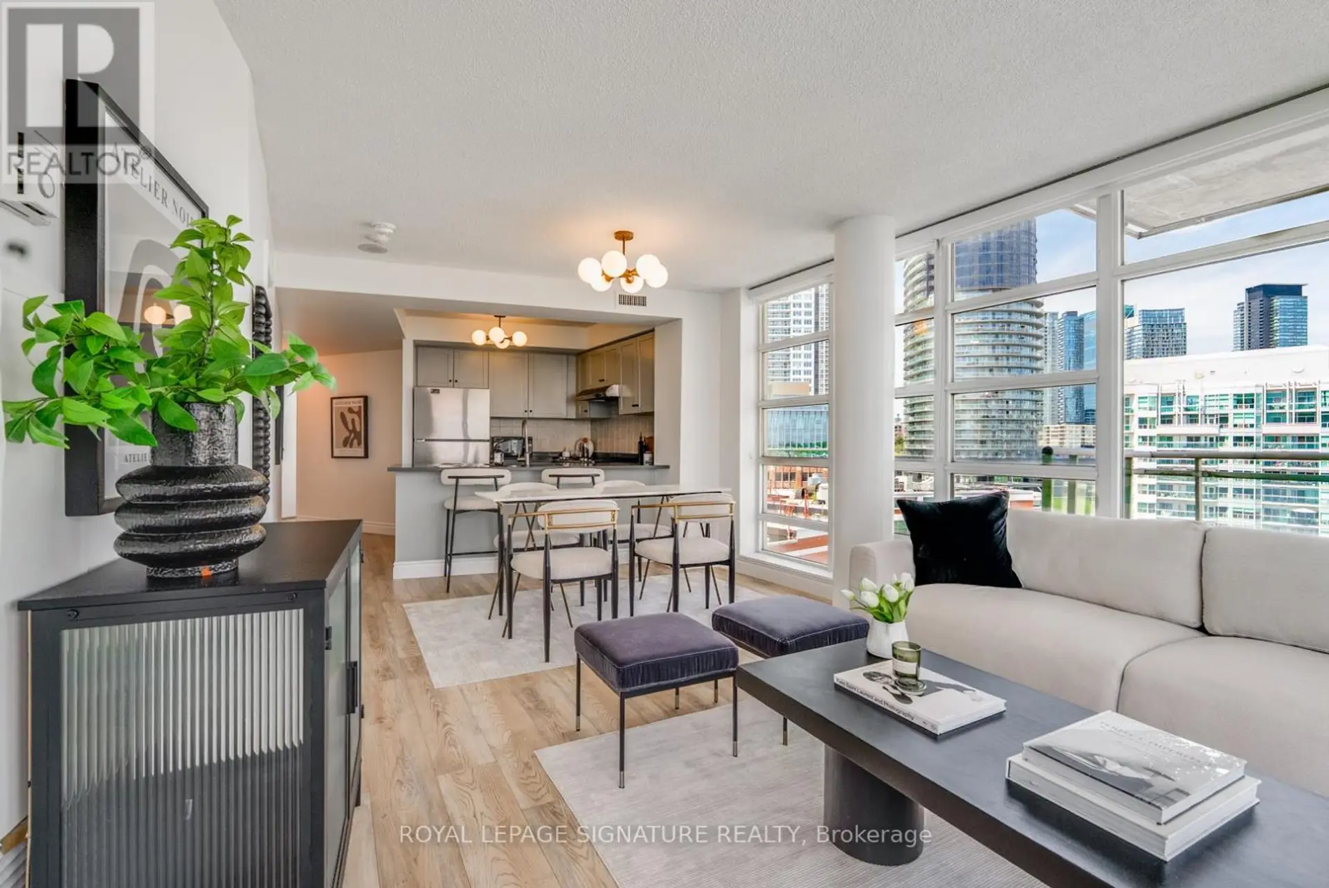 #1007 650 QUEENS QUAY W - Image 2
