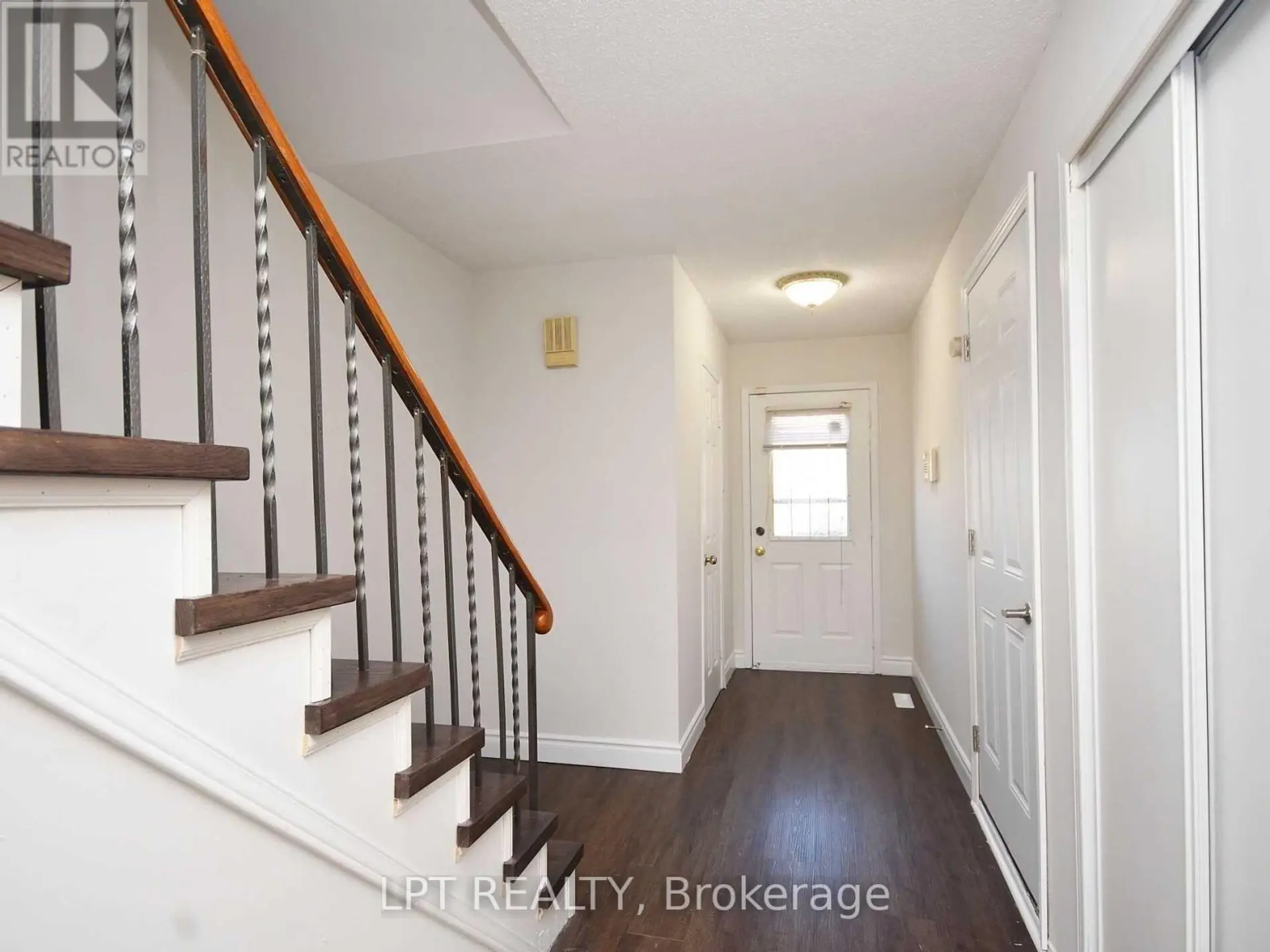 93 MARTINDALE CRESCENT - Image 4