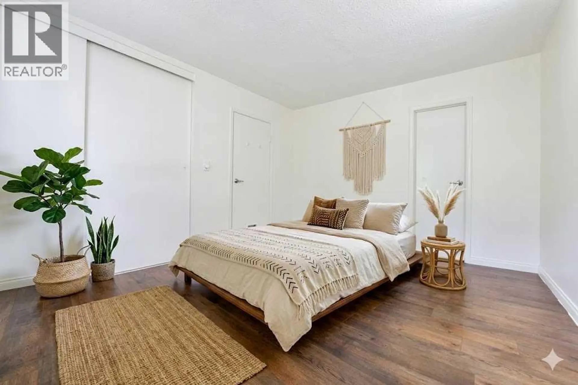#35B 231 Heritage Drive SE - Image 9