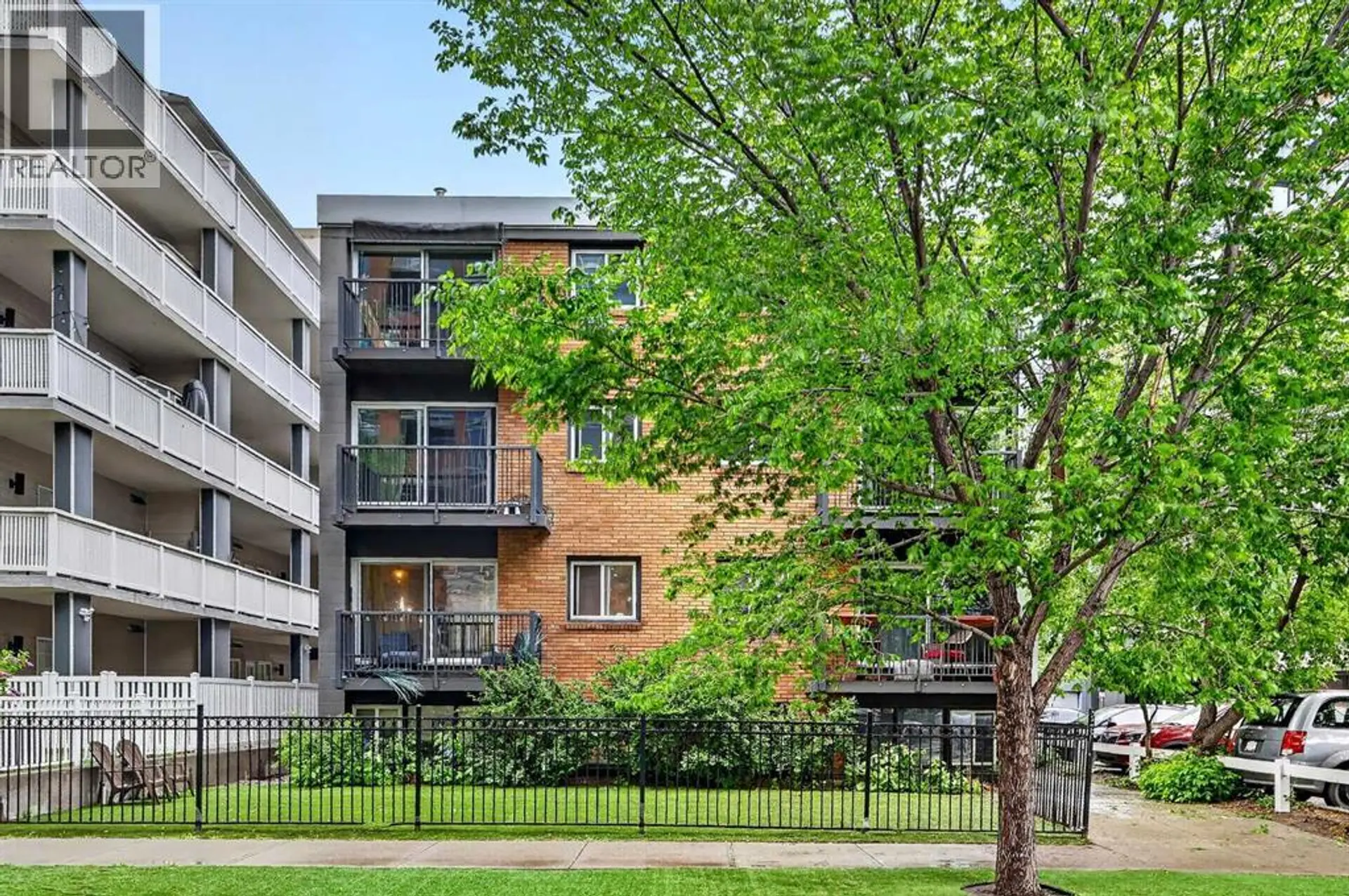 #304 812 15 Avenue SW - Image 1