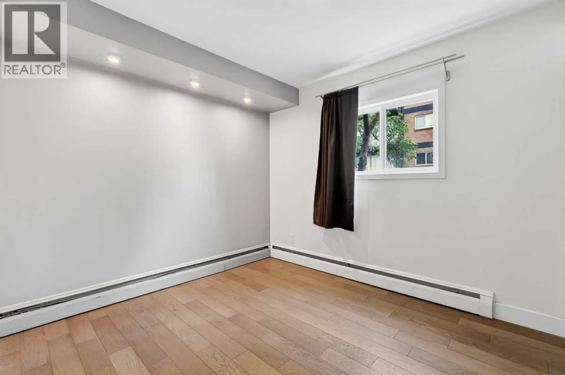 #304 812 15 Avenue SW - Image 13