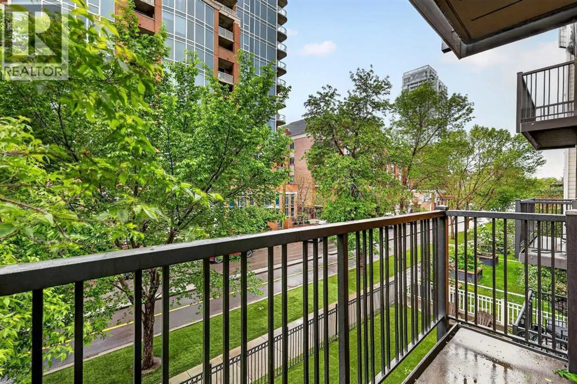 #304 812 15 Avenue SW - Image 17