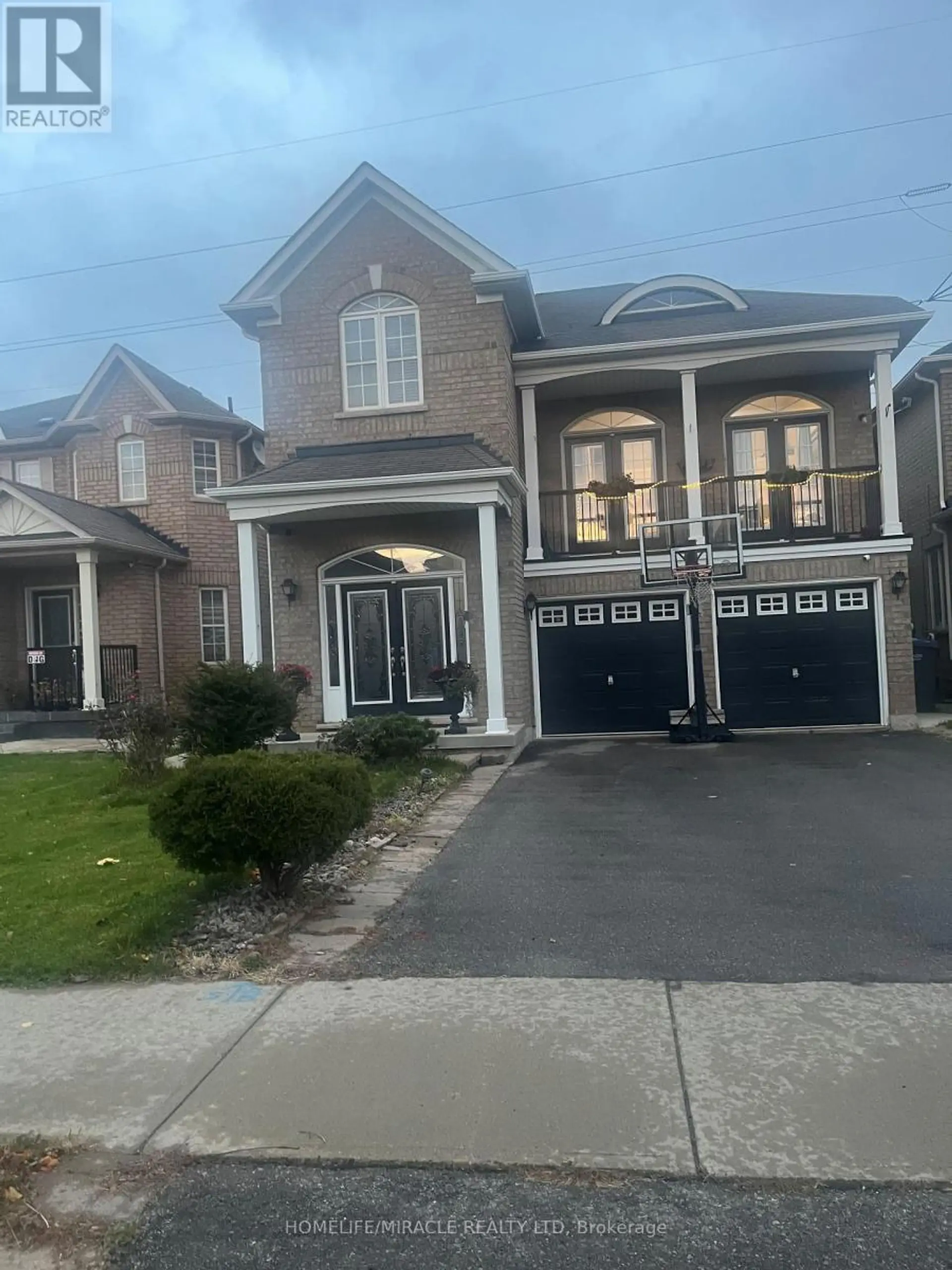23 ROUNDSTONE DRIVE