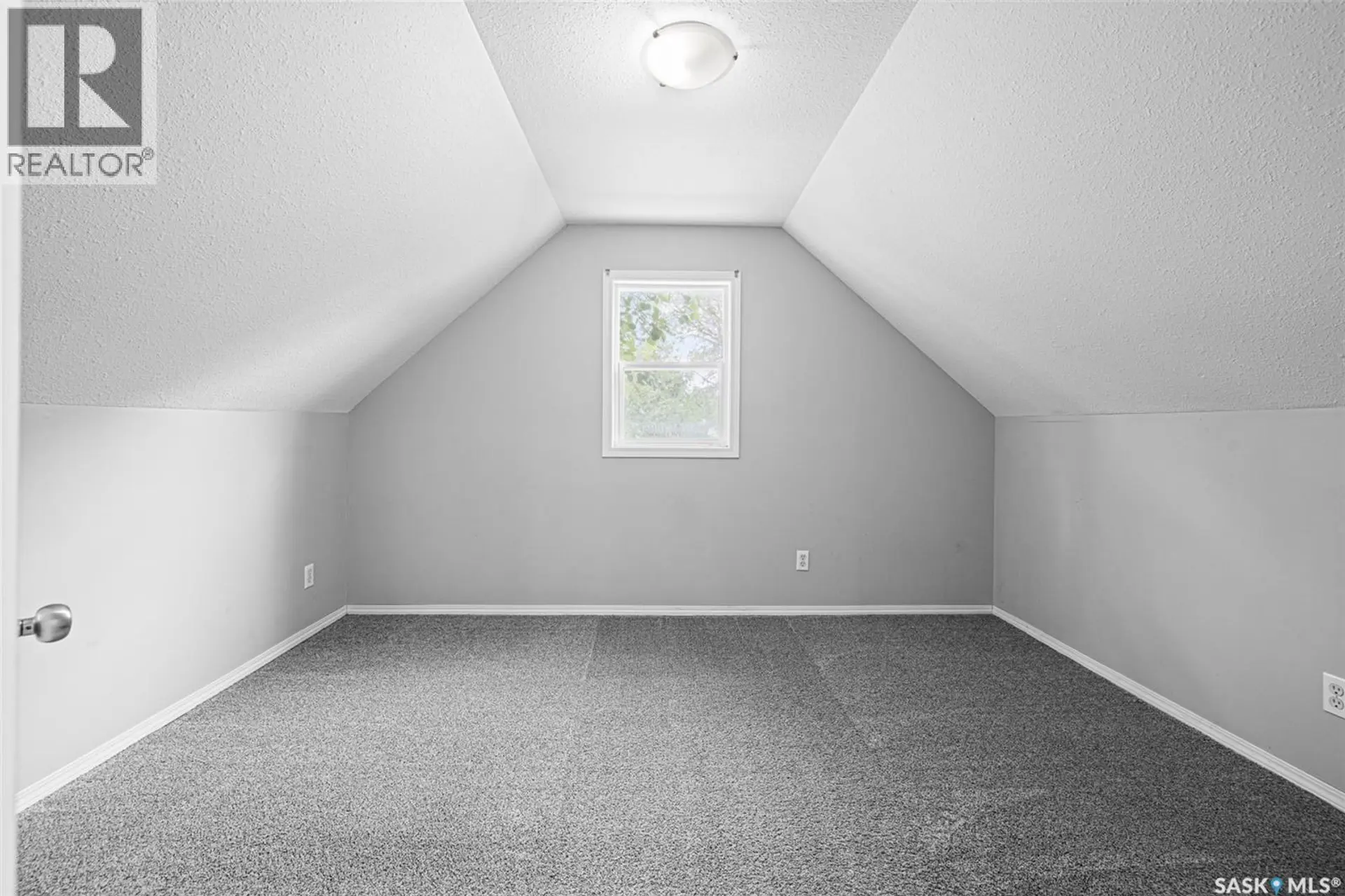 33 Merritt CRESCENT - Image 11