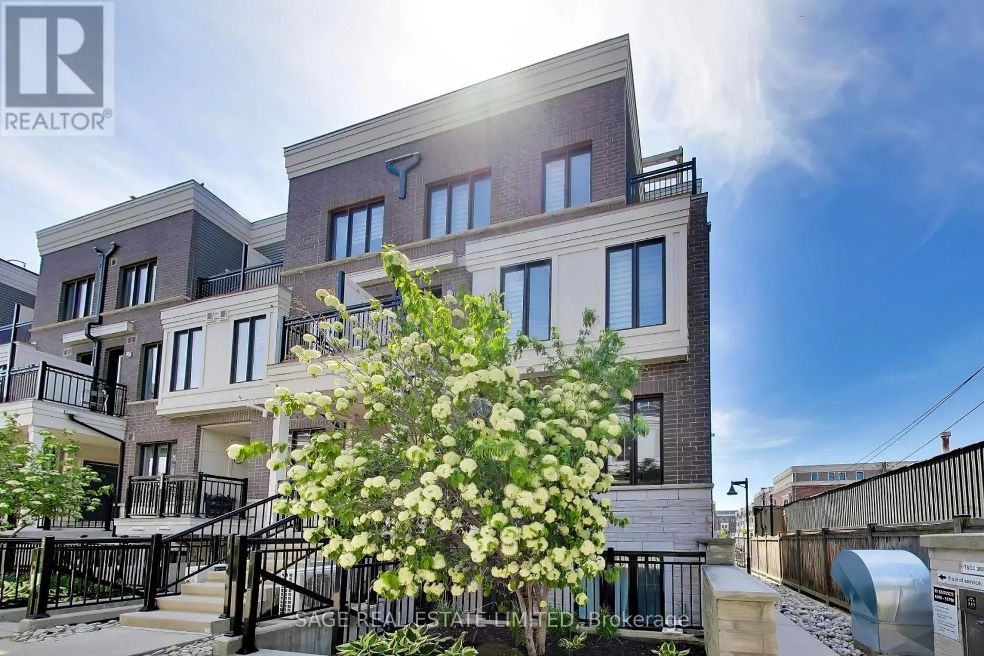 #2 130 LONG BRANCH AVENUE - Image 18