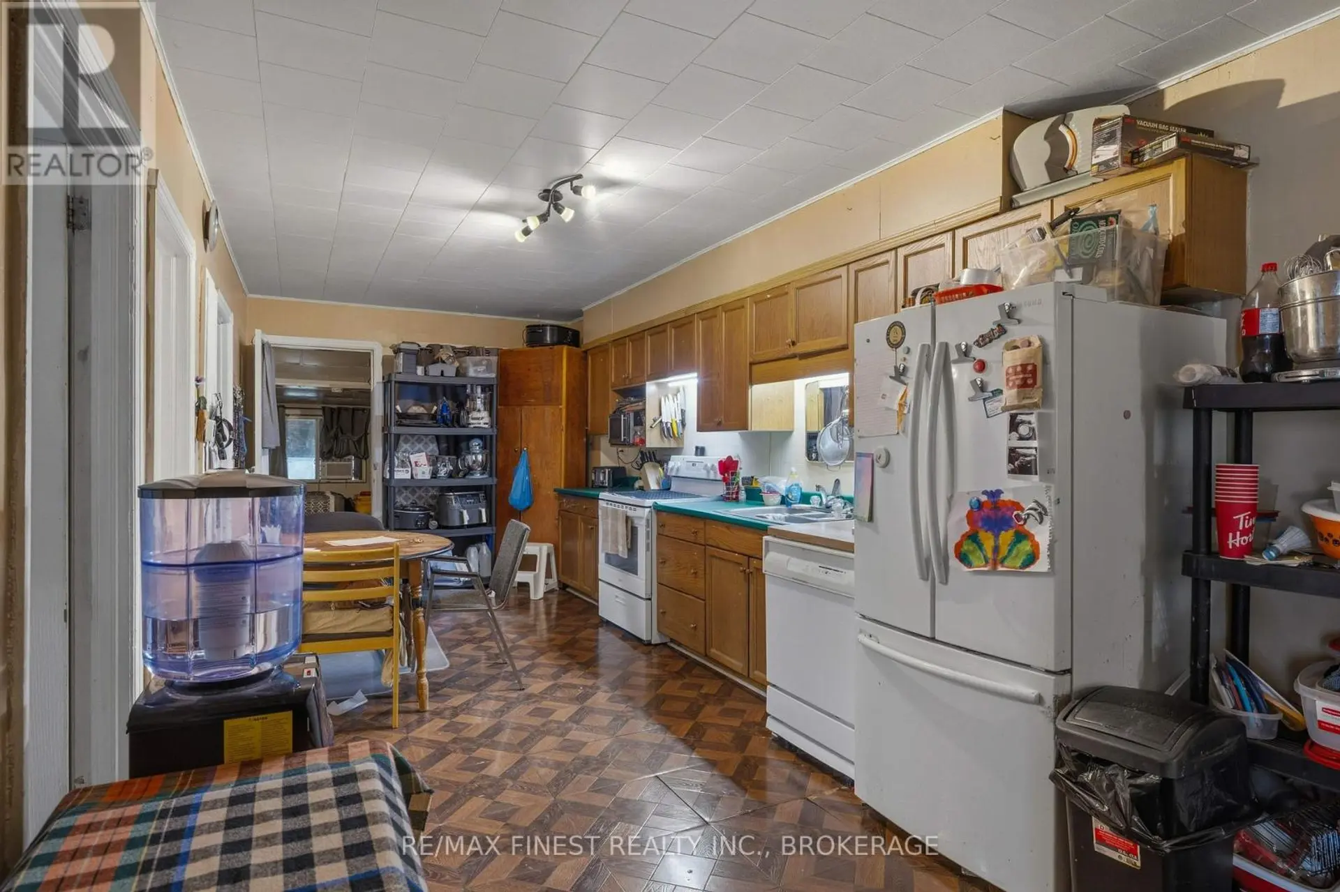 45 GRAHAM STREET W - Image 6
