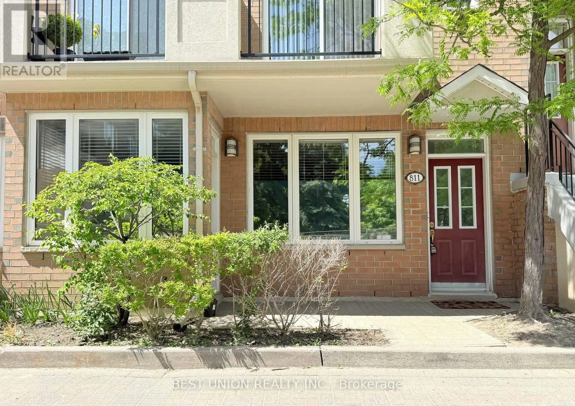 811 GRANDVIEW WAY - Image 2