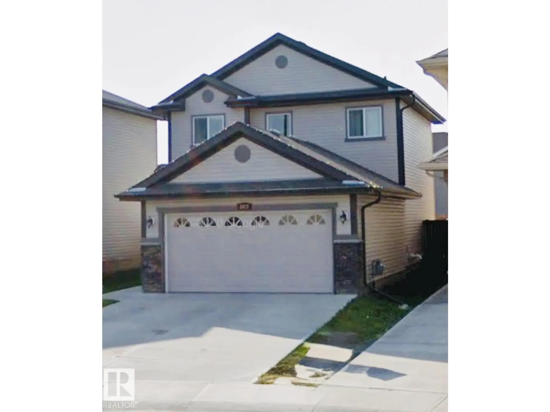 3027 26 AV NW NW - Image 1