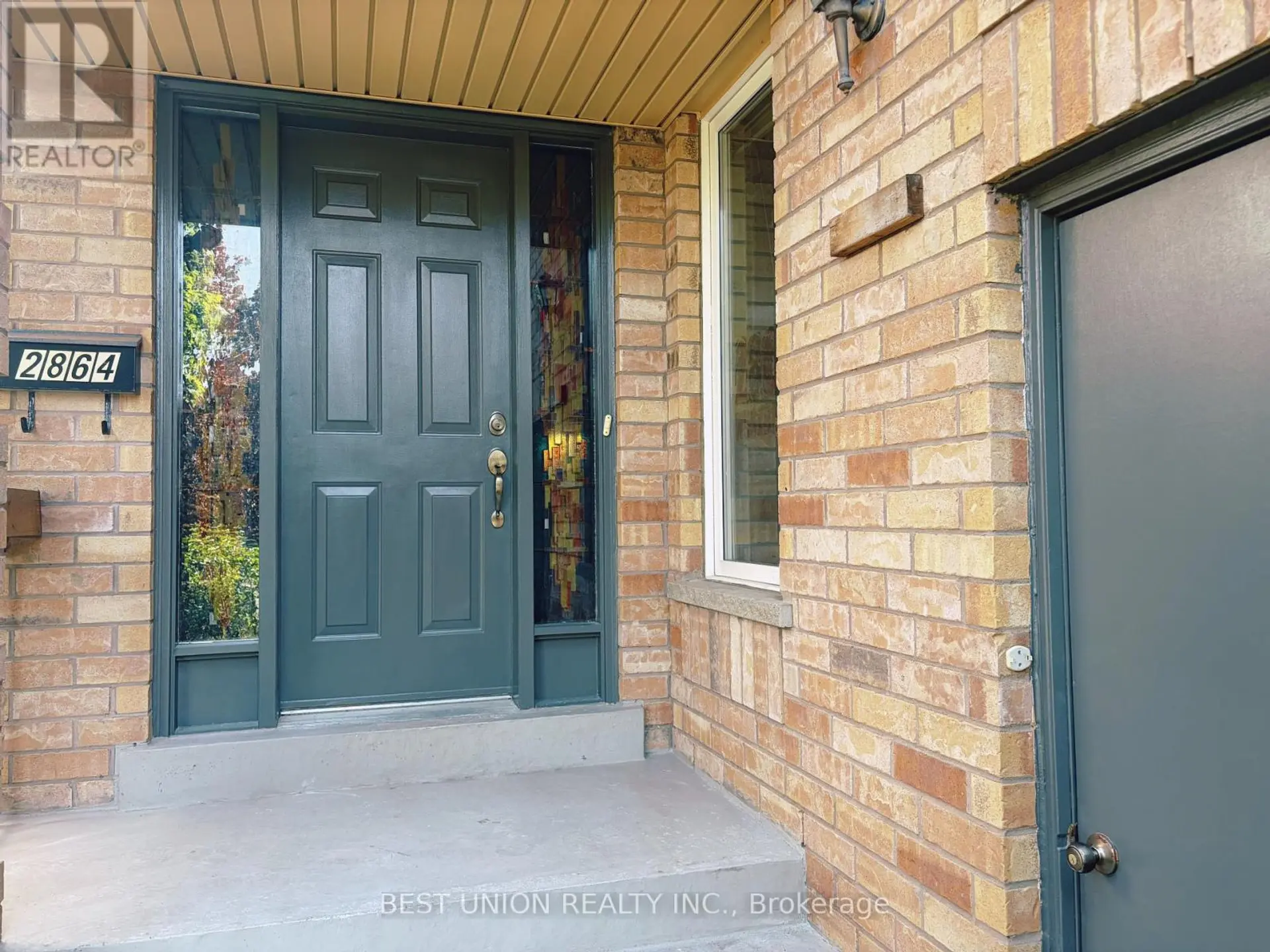 2864 WESTBURY COURT - Image 1
