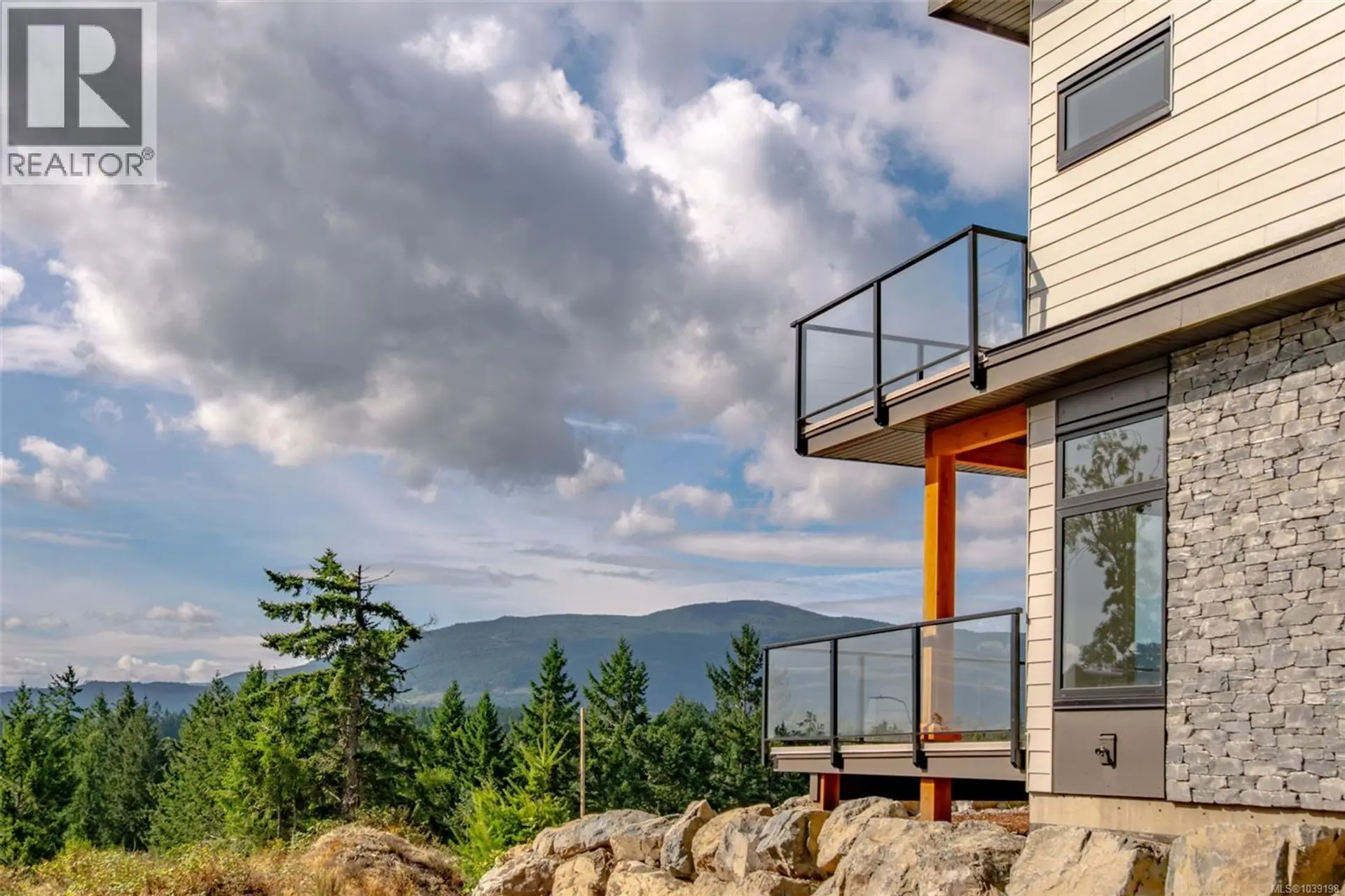 #105 1220 Manzanita Pl - Image 6