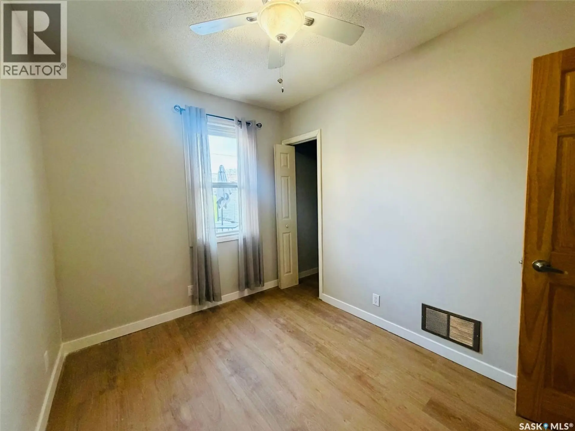 1035 Wallace STREET - Image 18