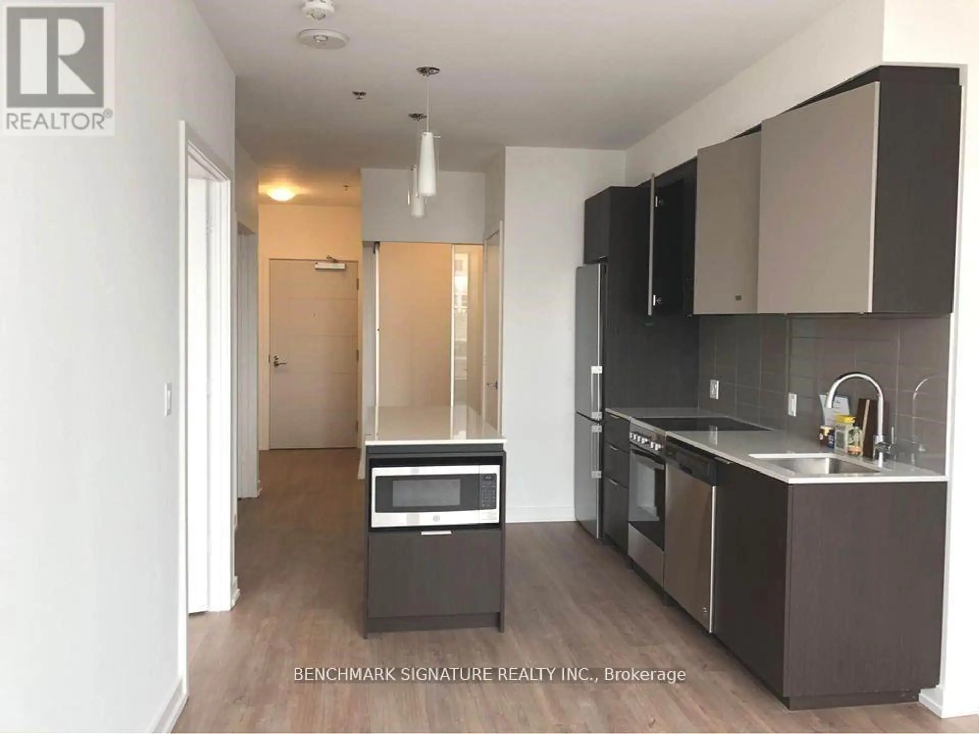 #605 203 COLLEGE STREET - Image 8