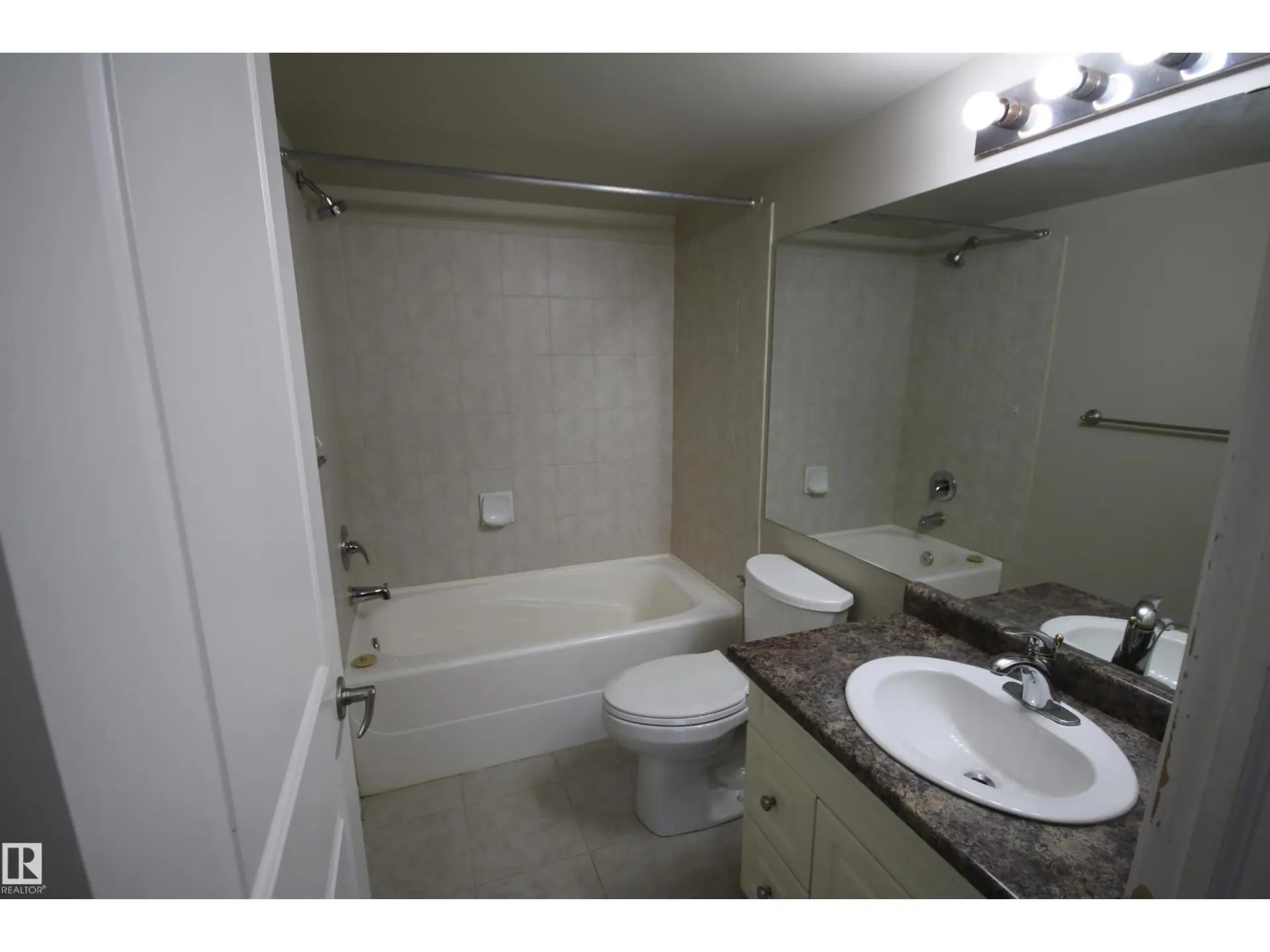 #422 17404 64 AV NW - Image 14