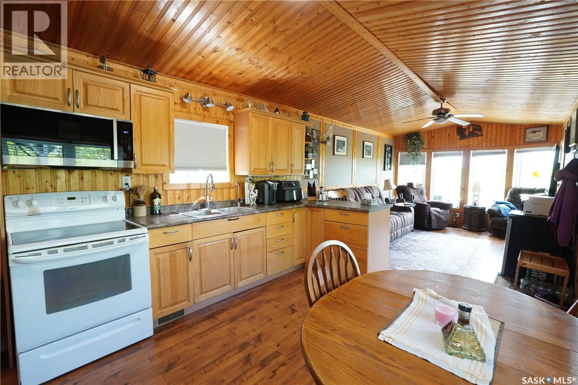 504 LAKEVIEW CRESCENT - Image 10