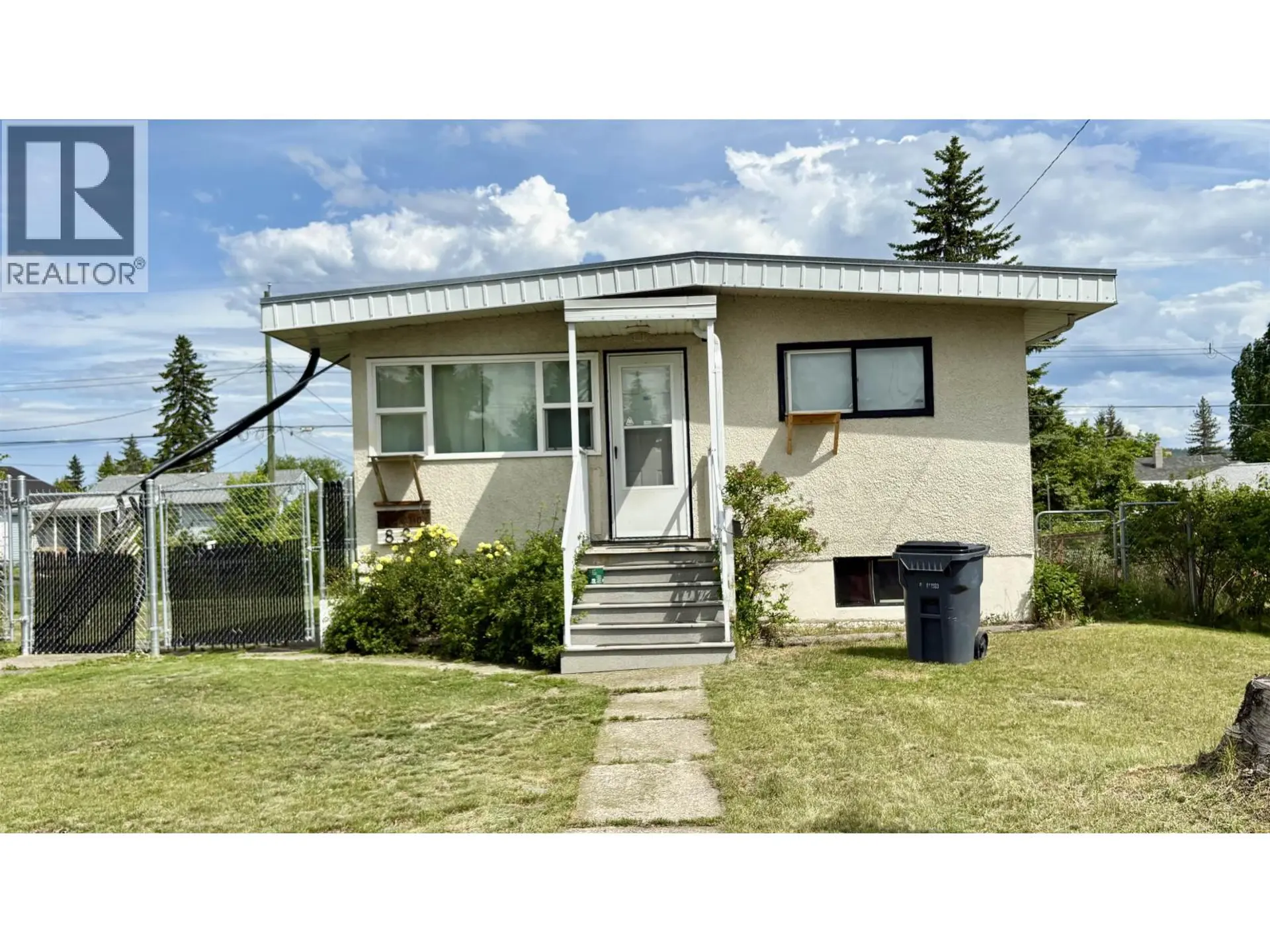 898 EWERT STREET - Image 1