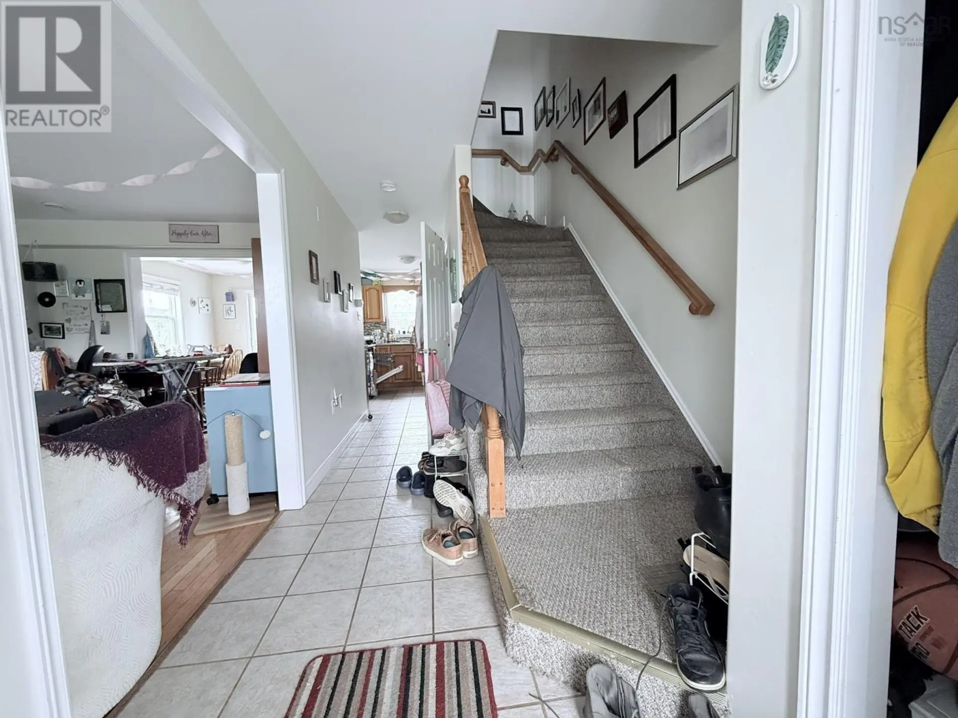 431 YOUNG Street - Image 11