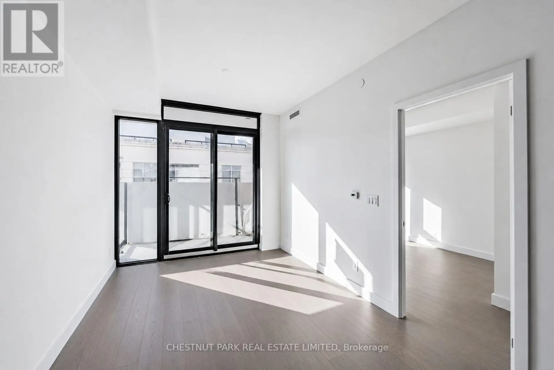 #703 160 KINGSWAY CRESCENT - Image 6