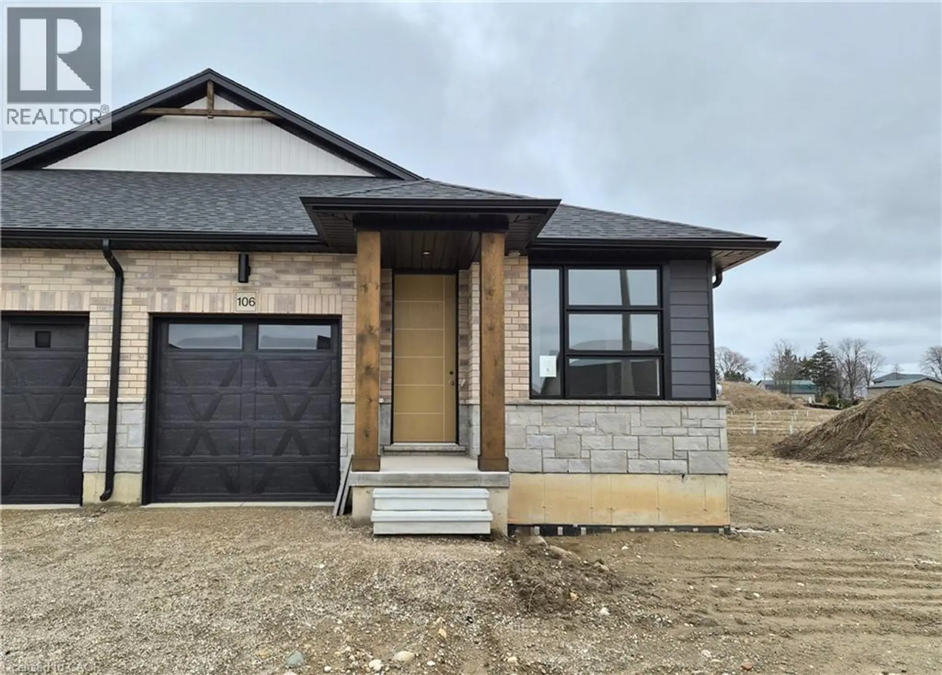 106 THACKERAY Way - Image 1