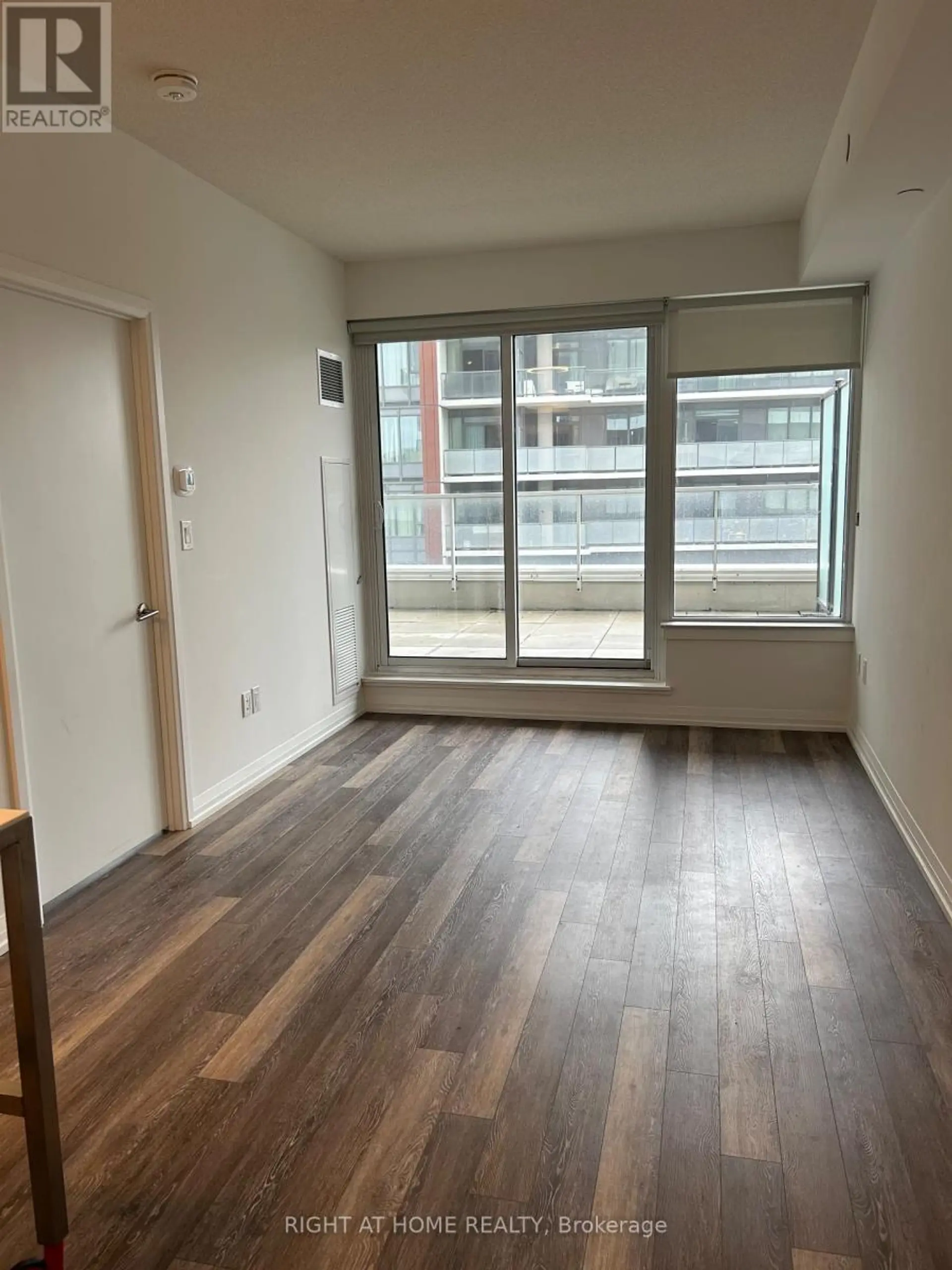 #308 75 CANTERBURY PLACE - Image 6