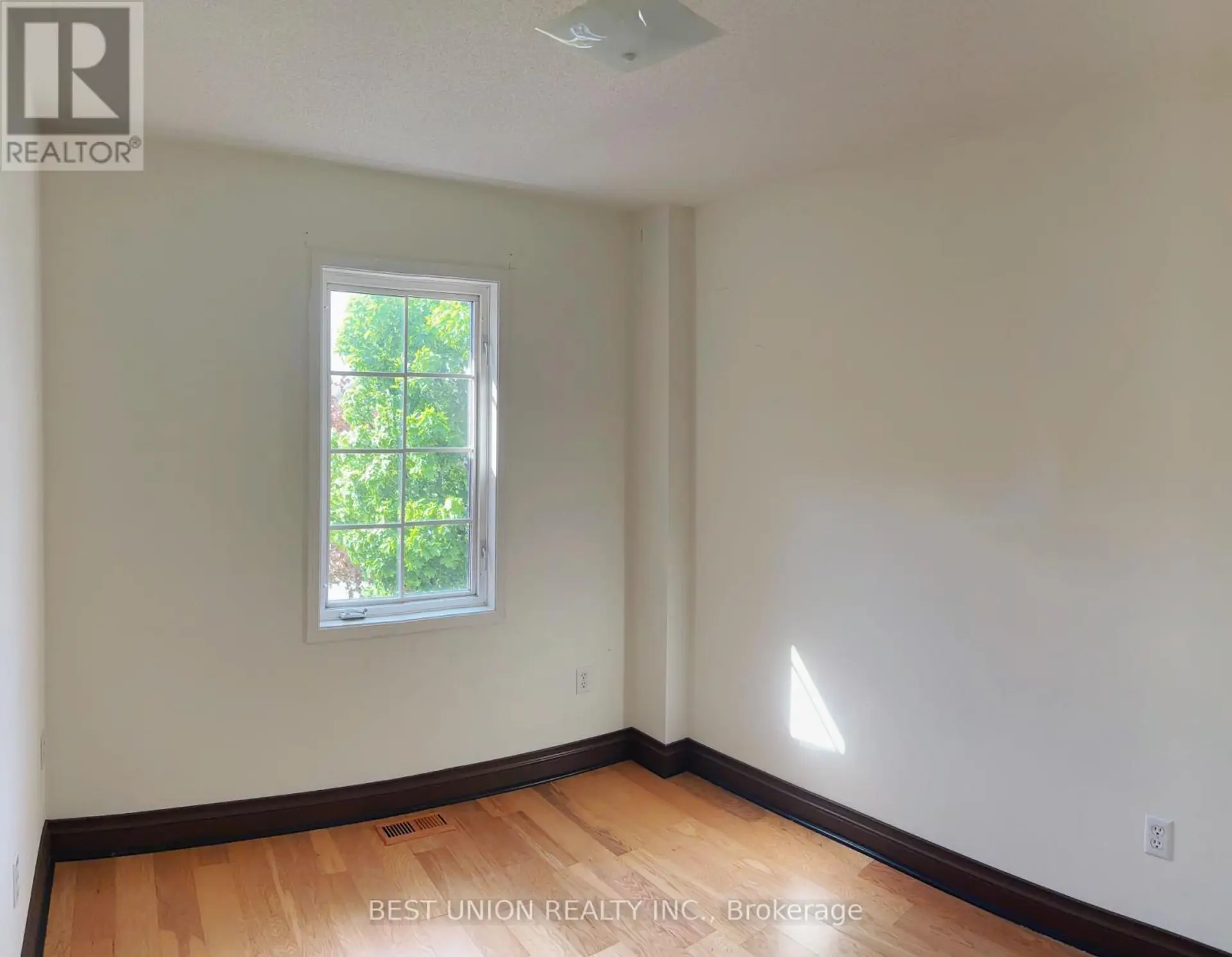 2864 WESTBURY COURT - Image 16