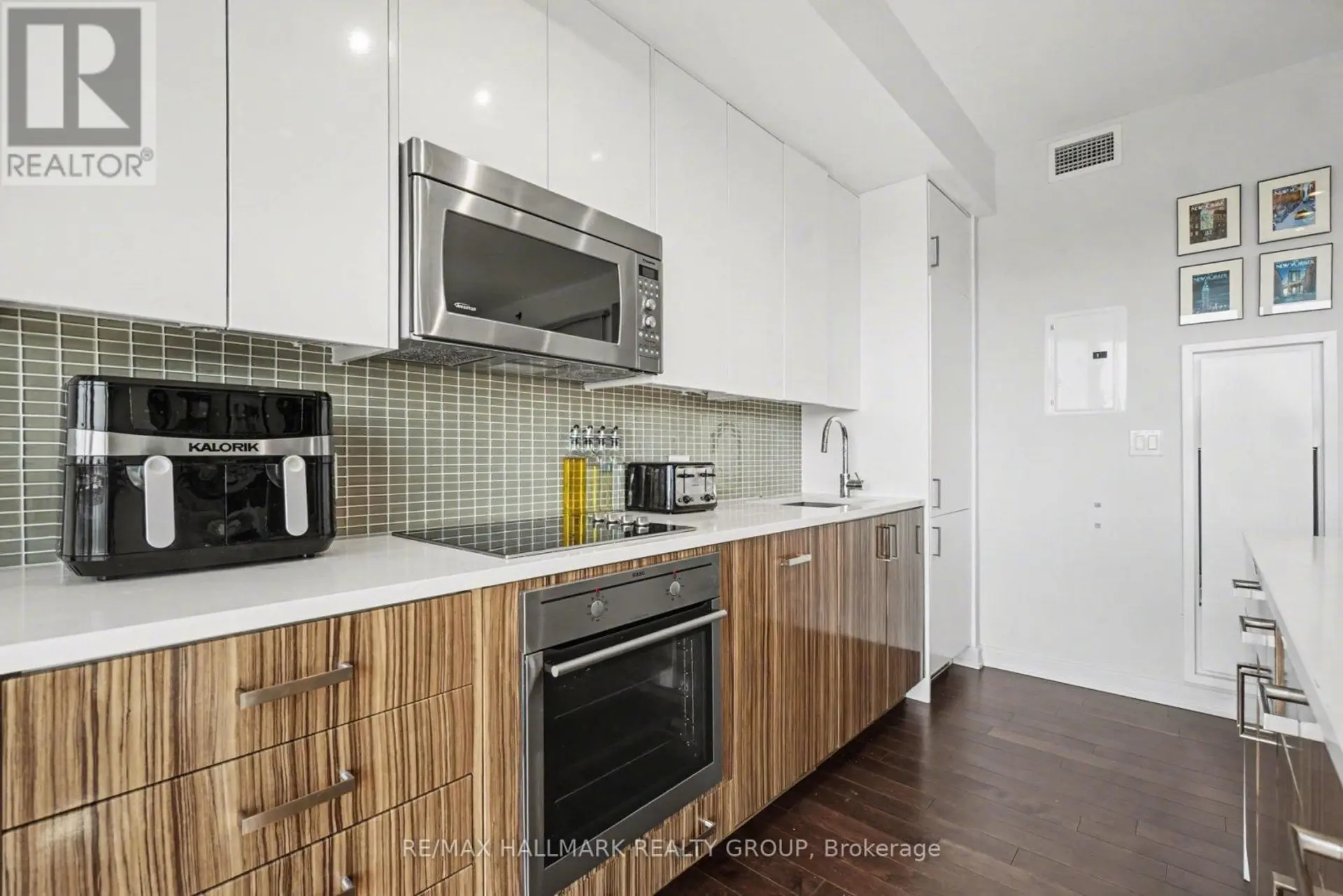 #1208 300 LISGAR STREET - Image 10