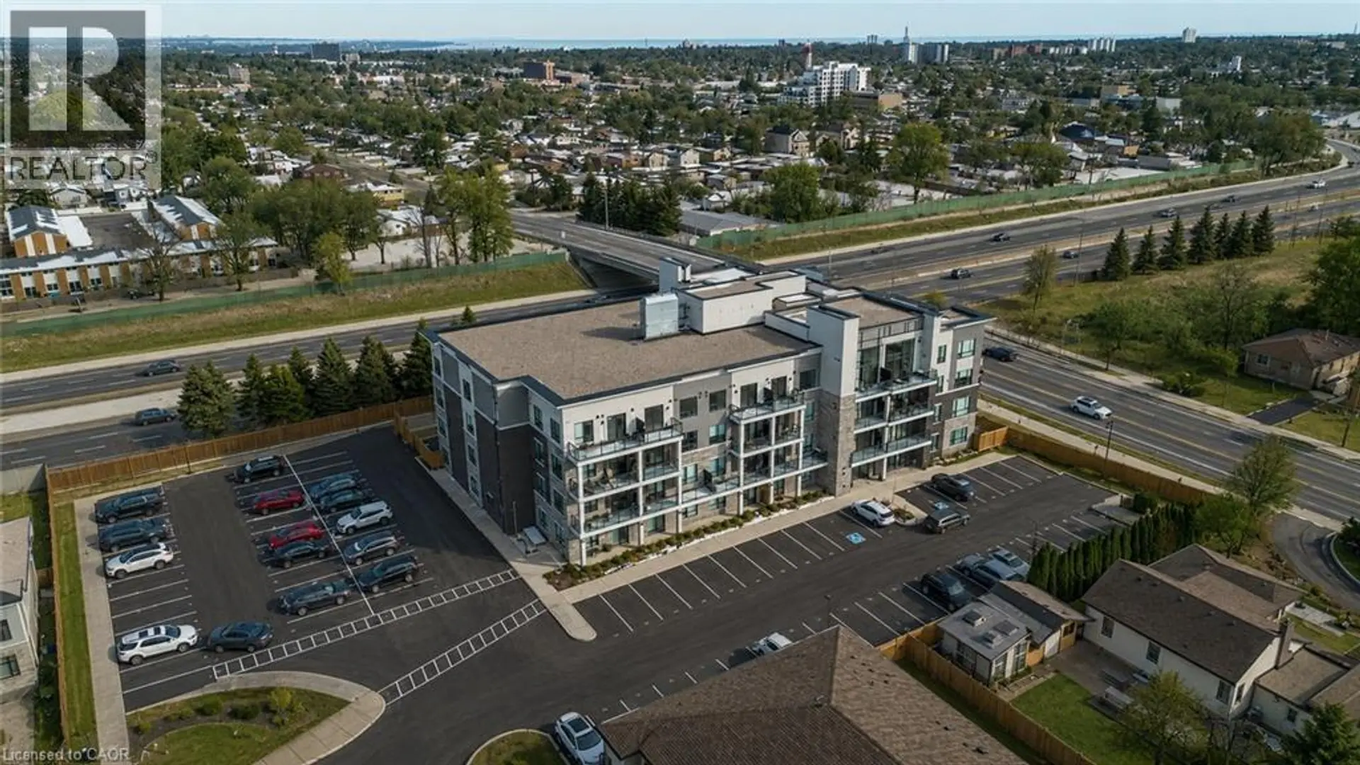 #104 120 SPRINGVALLEY Crescent - Image 1