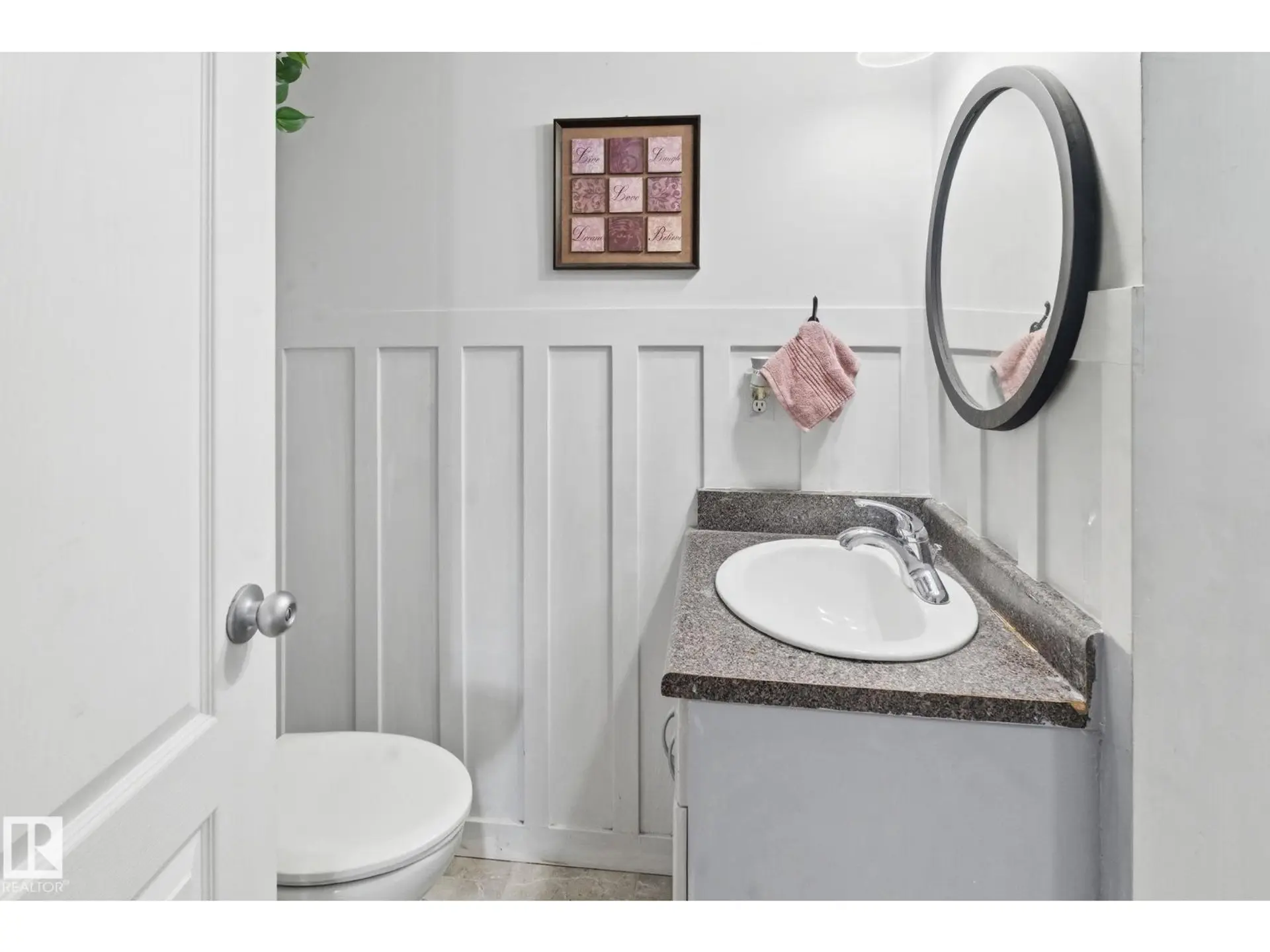 #62 2505 42 ST NW - Image 7
