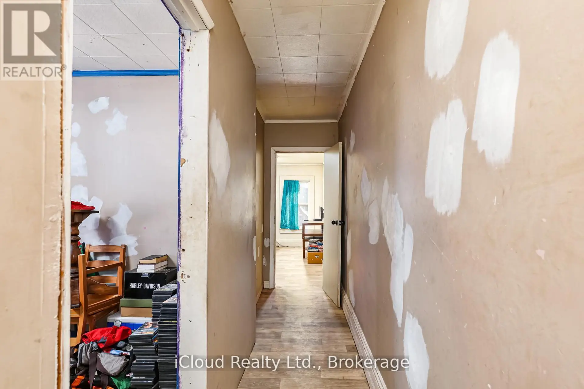 1085 3RD A AVENUE E - Image 10