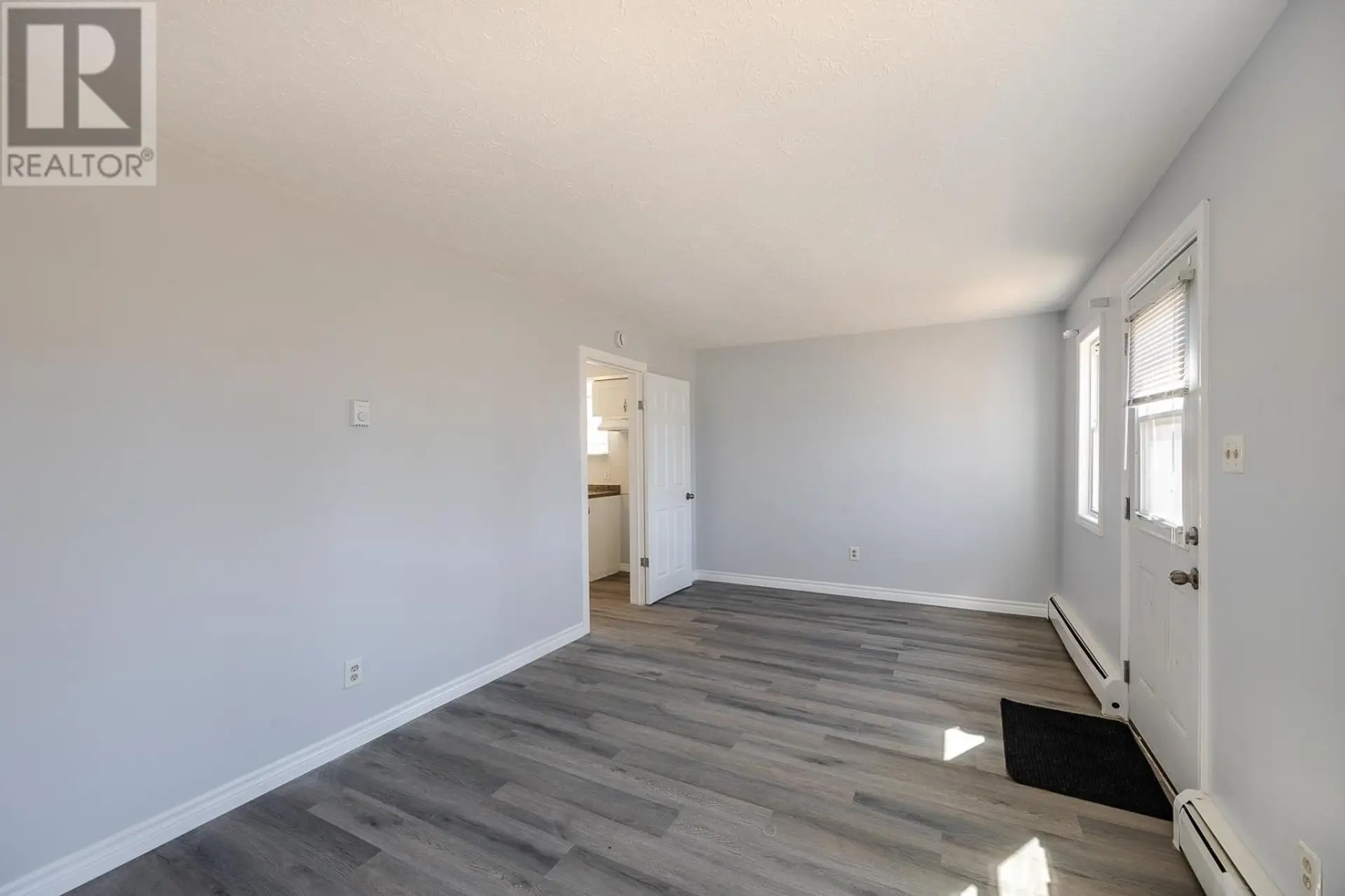 48 Churchill AVE - Image 6