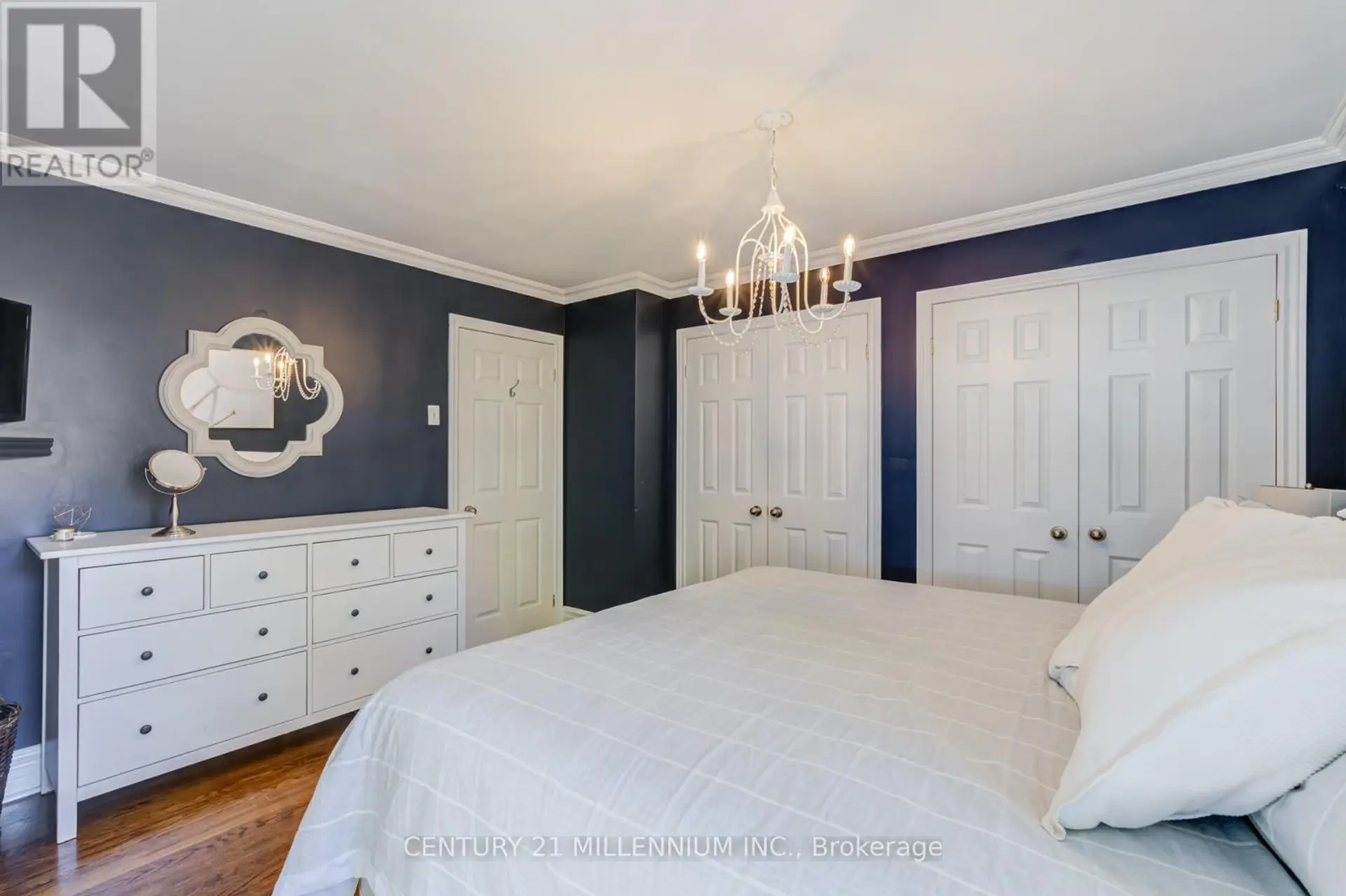 9 PRINCE CHARLES DRIVE - Image 11