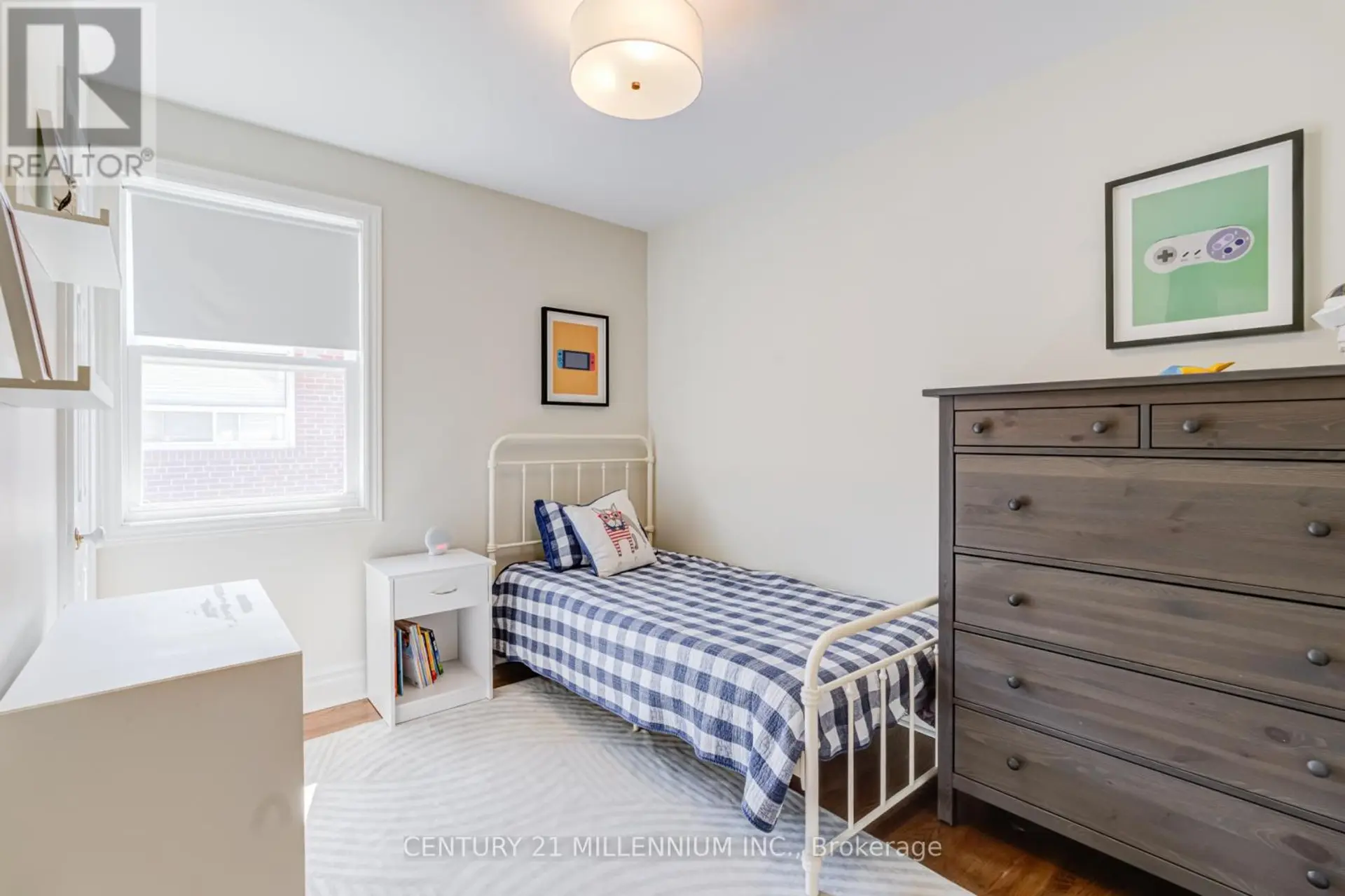 9 PRINCE CHARLES DRIVE - Image 13