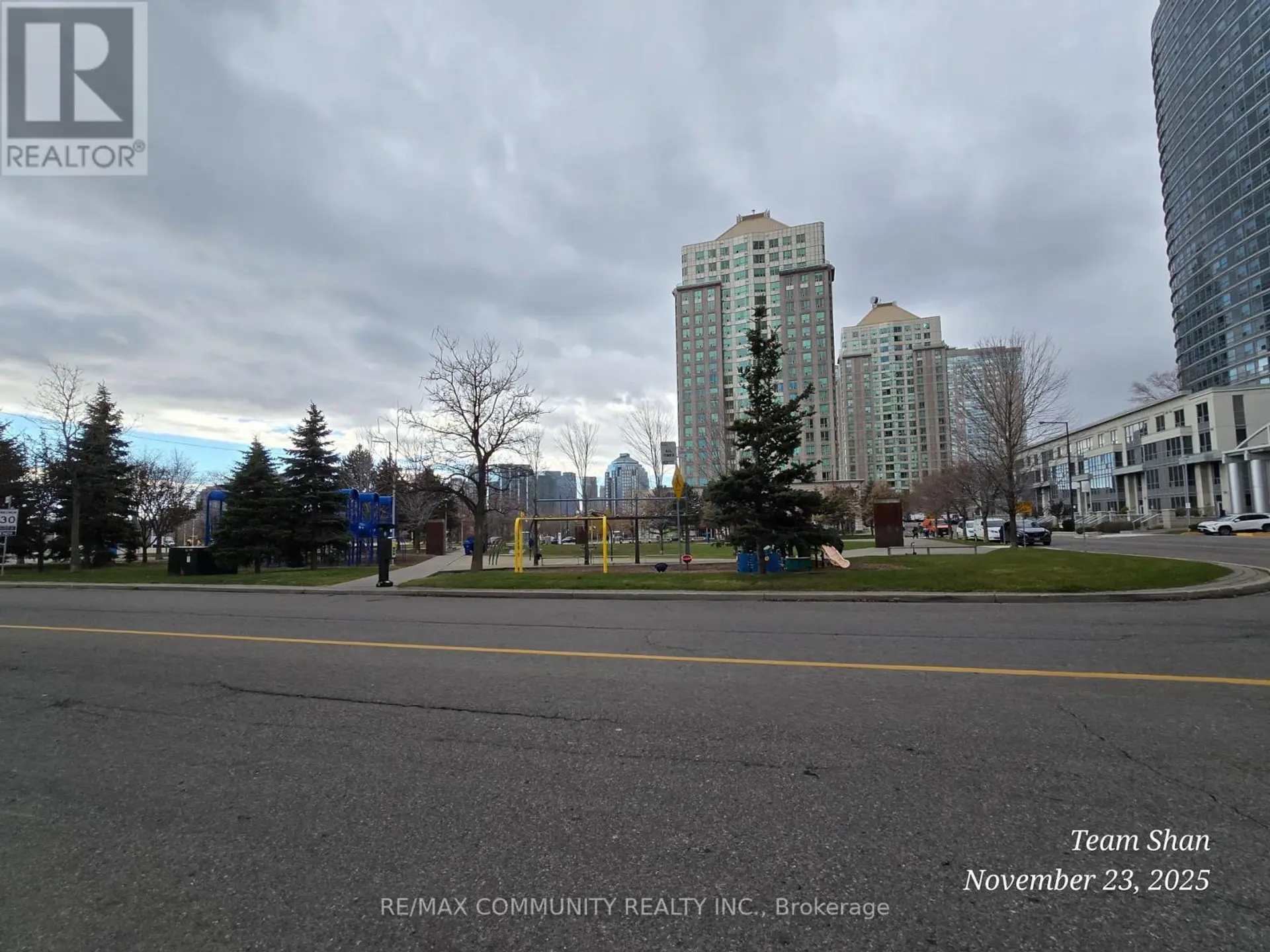 #PH302 1 LEE CENTERE DRIVE - Image 1