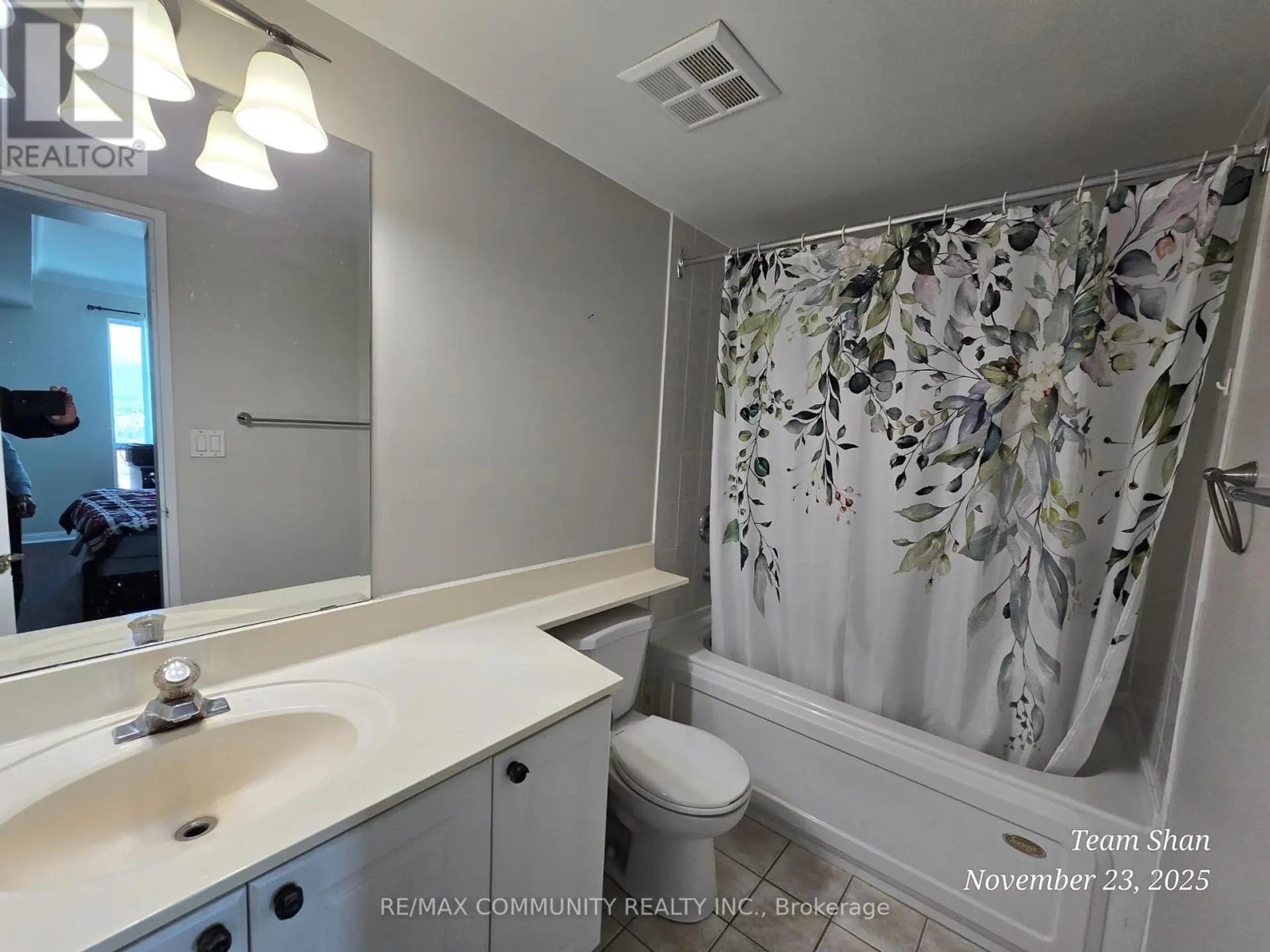 #PH302 1 LEE CENTERE DRIVE - Image 17