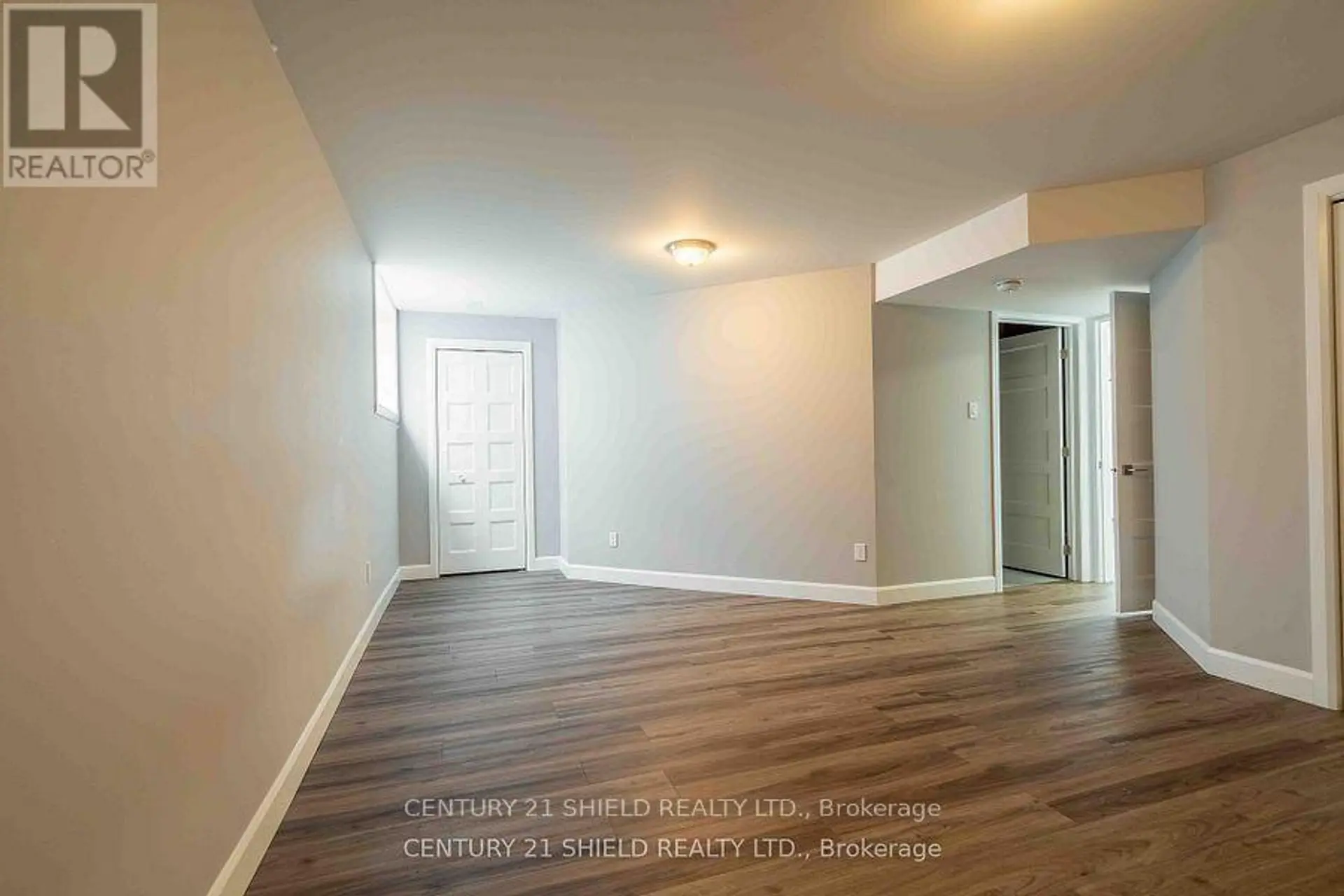 238 EAST RIDGE DRIVE - Image 18