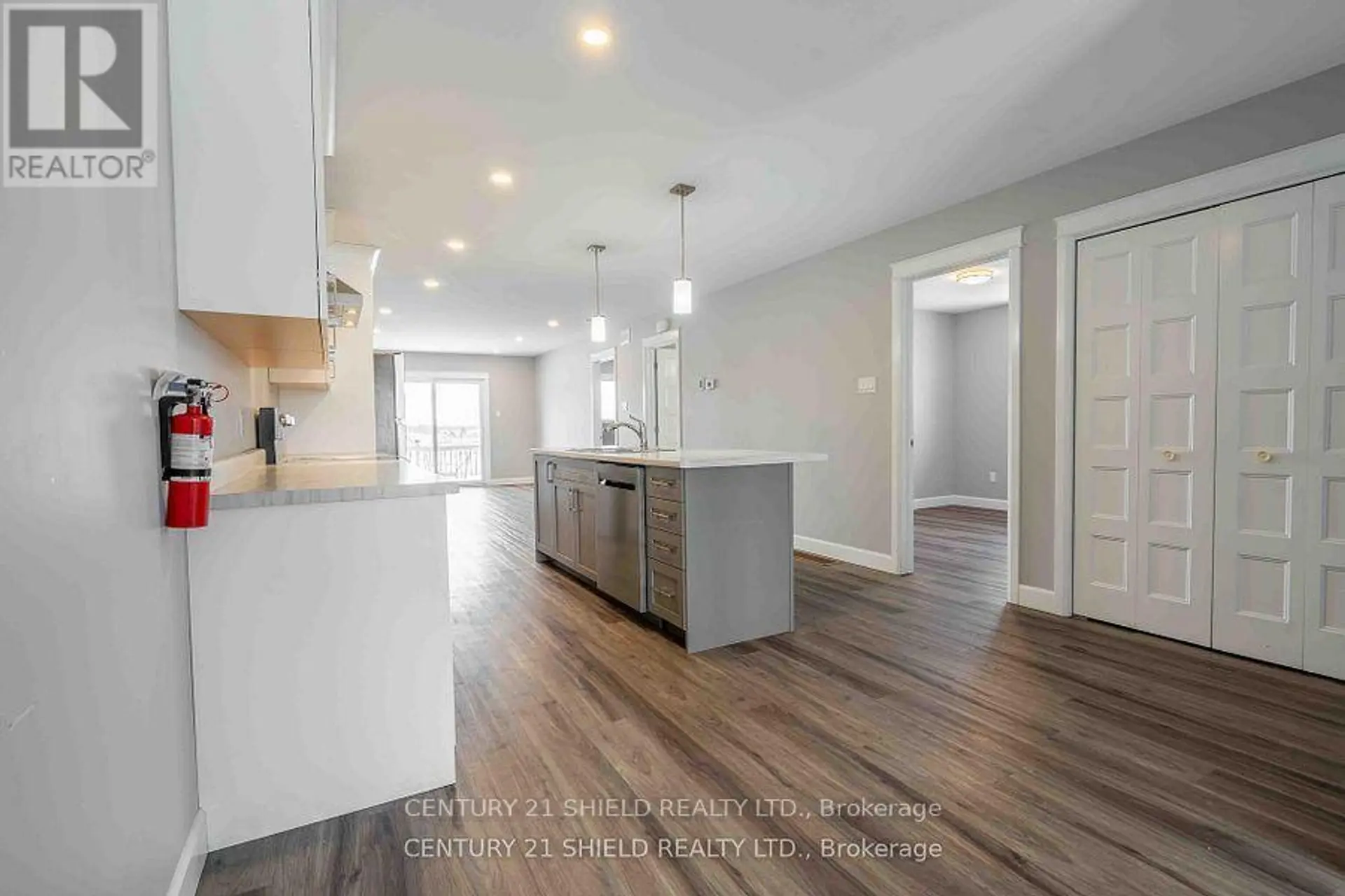238 EAST RIDGE DRIVE - Image 2