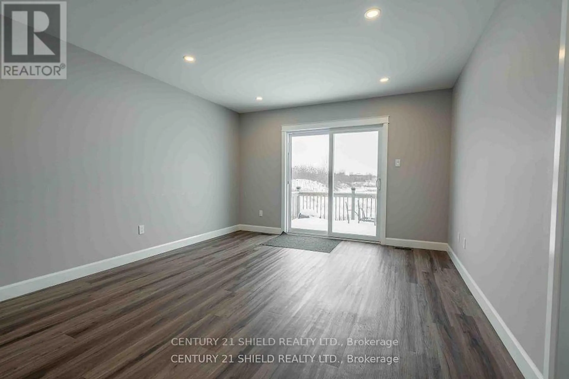 238 EAST RIDGE DRIVE - Image 7