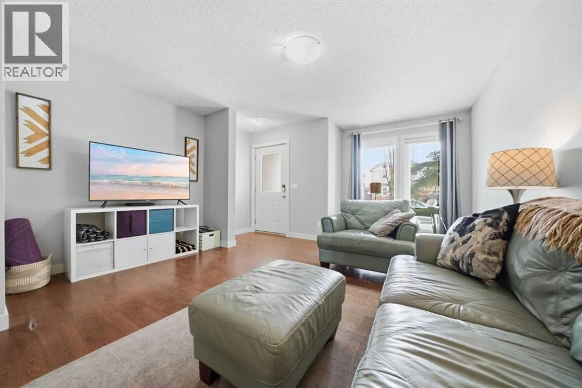 #1103 2445 Kingsland Road SE - Image 4