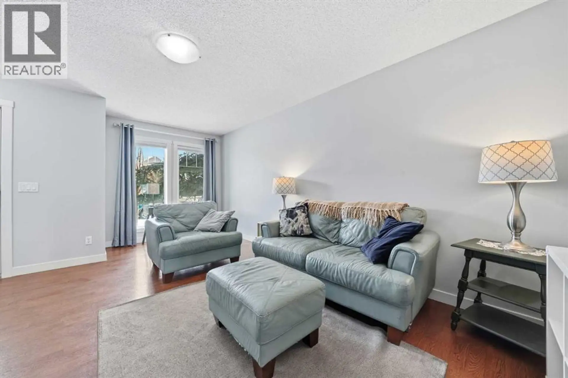 #1103 2445 Kingsland Road SE - Image 2