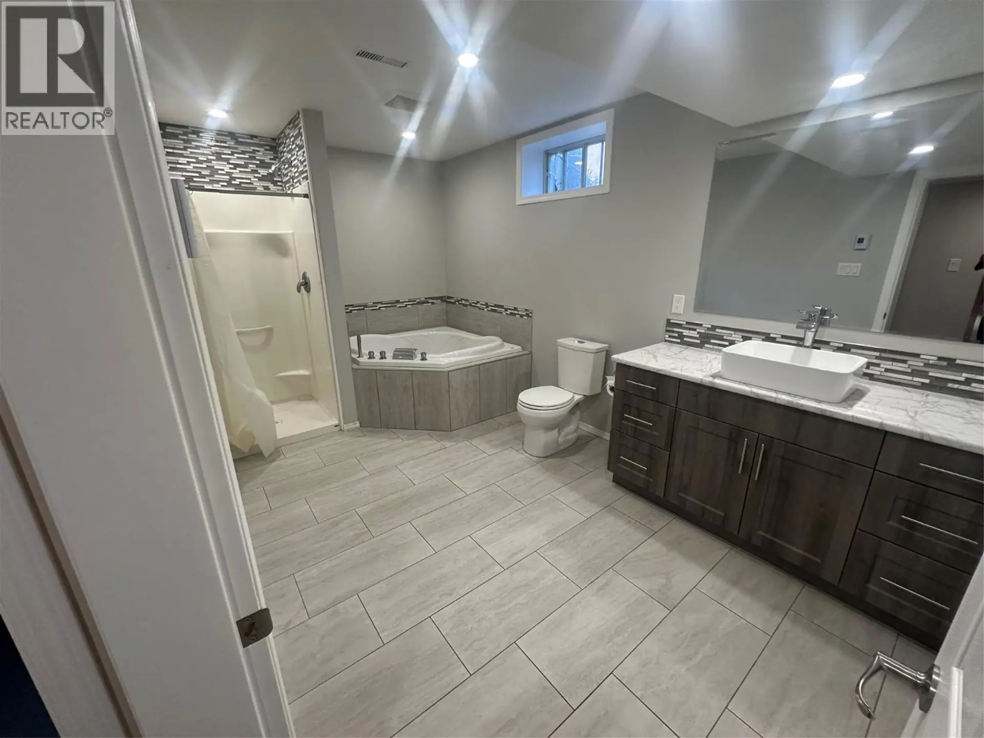 4108 52A Place NE - Image 15