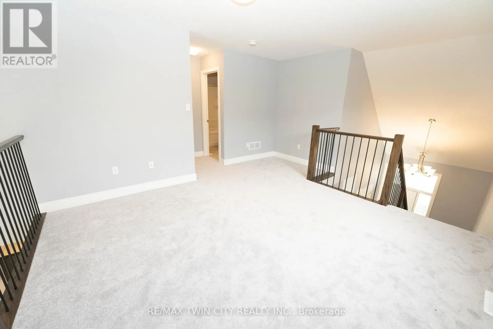 2084 EVANS BOULEVARD - Image 10