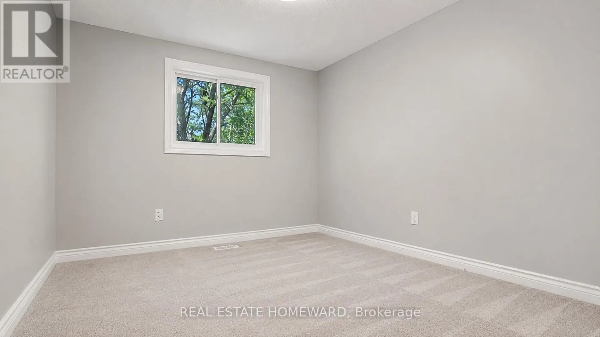 39 TOMAHAWK DRIVE - Image 12