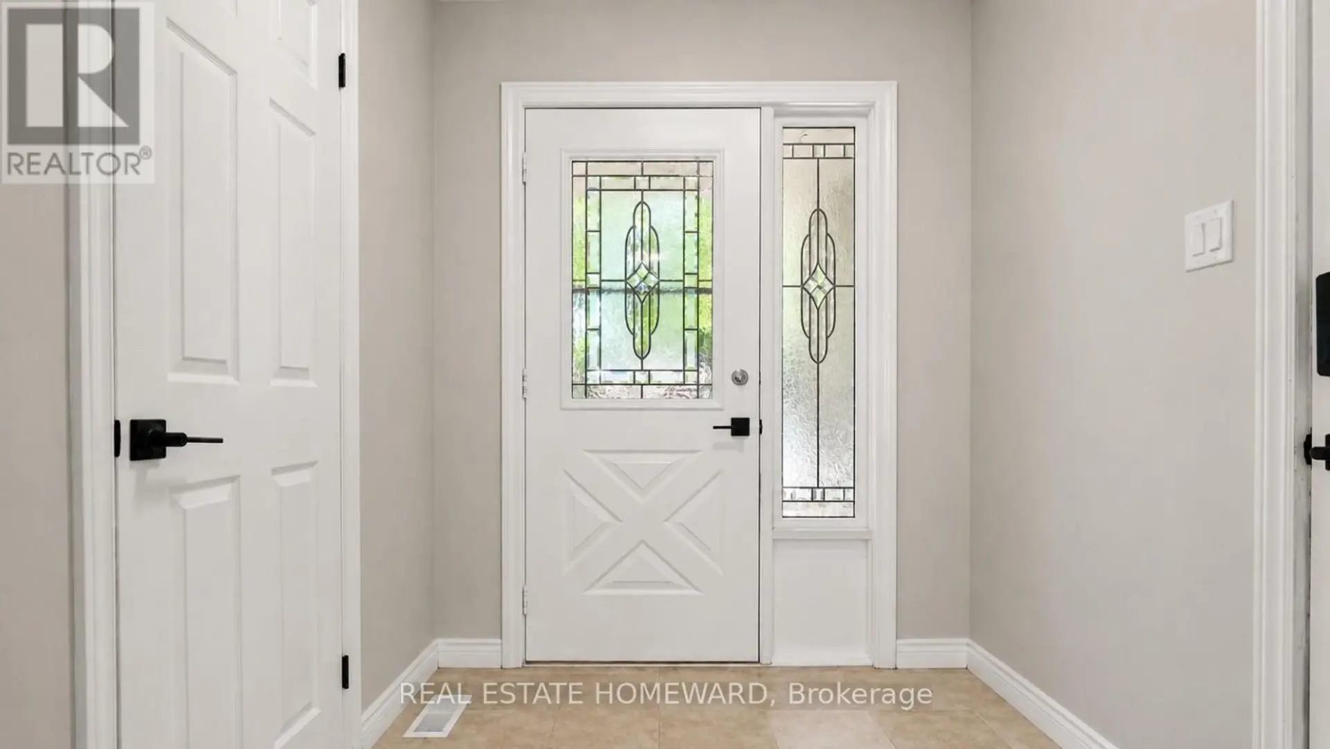 39 TOMAHAWK DRIVE - Image 4