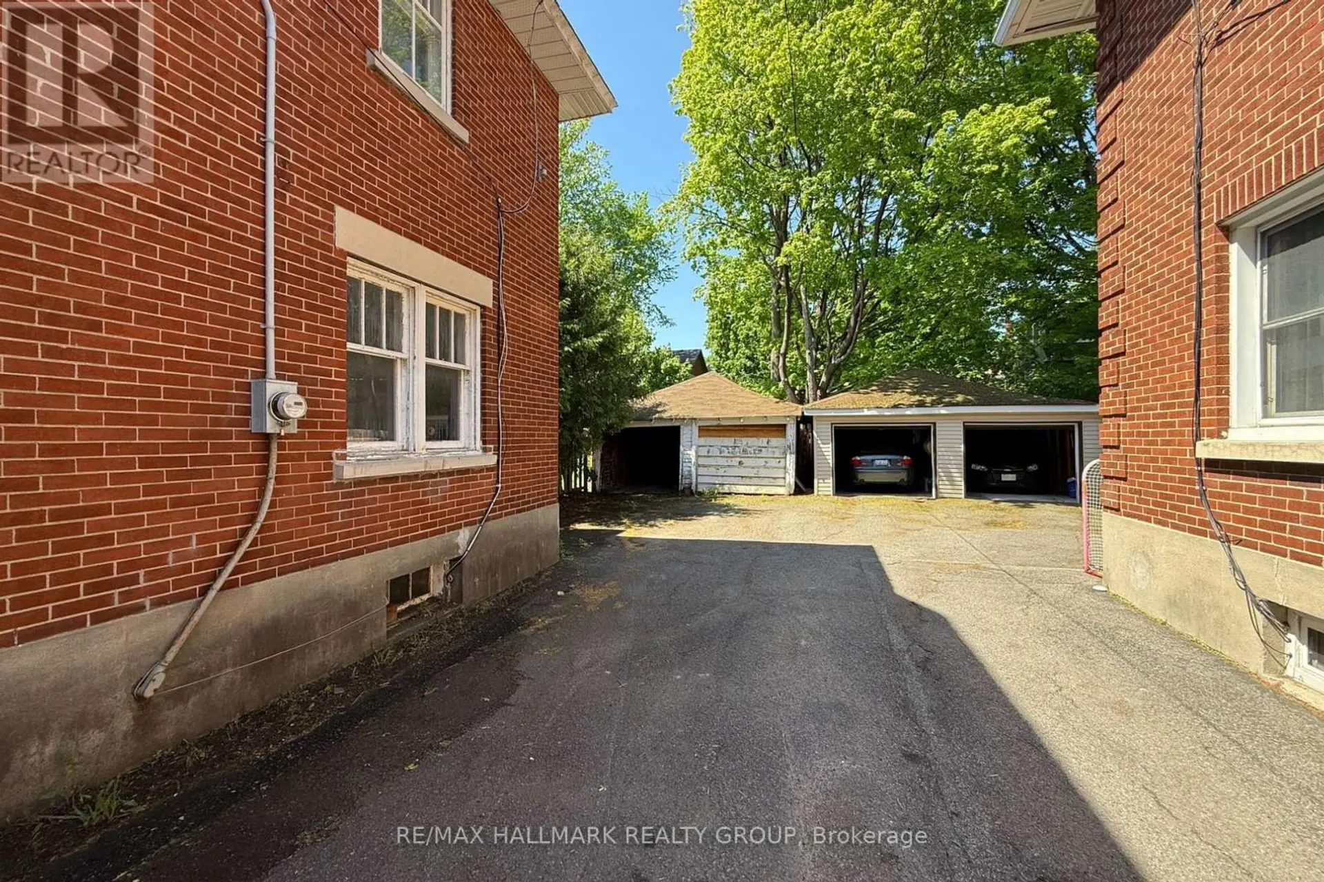 142 CLARENDON AVENUE - Image 16