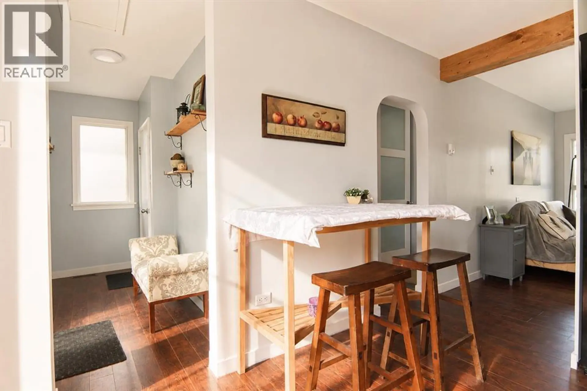 4732 52 Street - Image 4