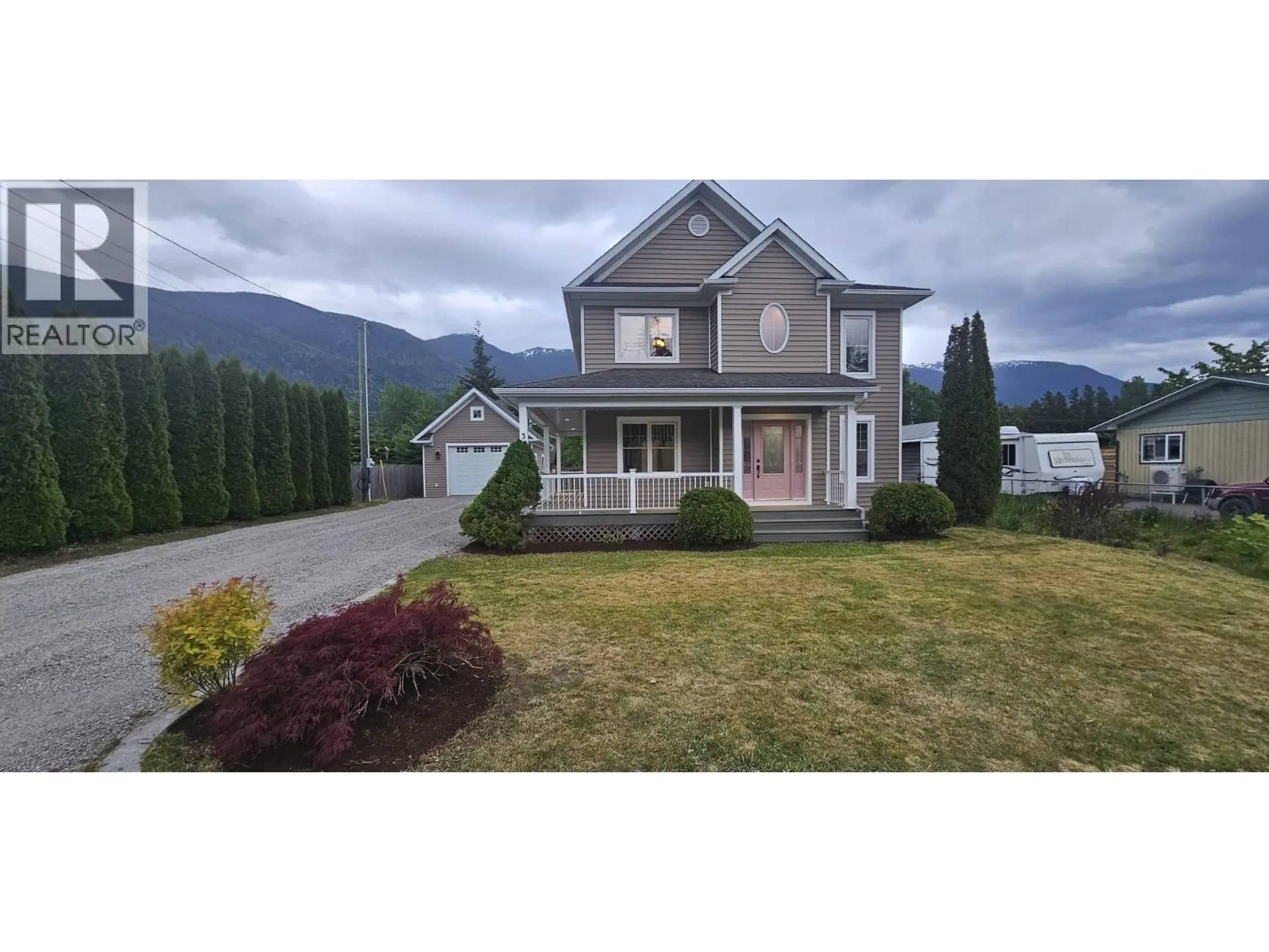3561 COTTONWOOD CRESCENT - Image 1