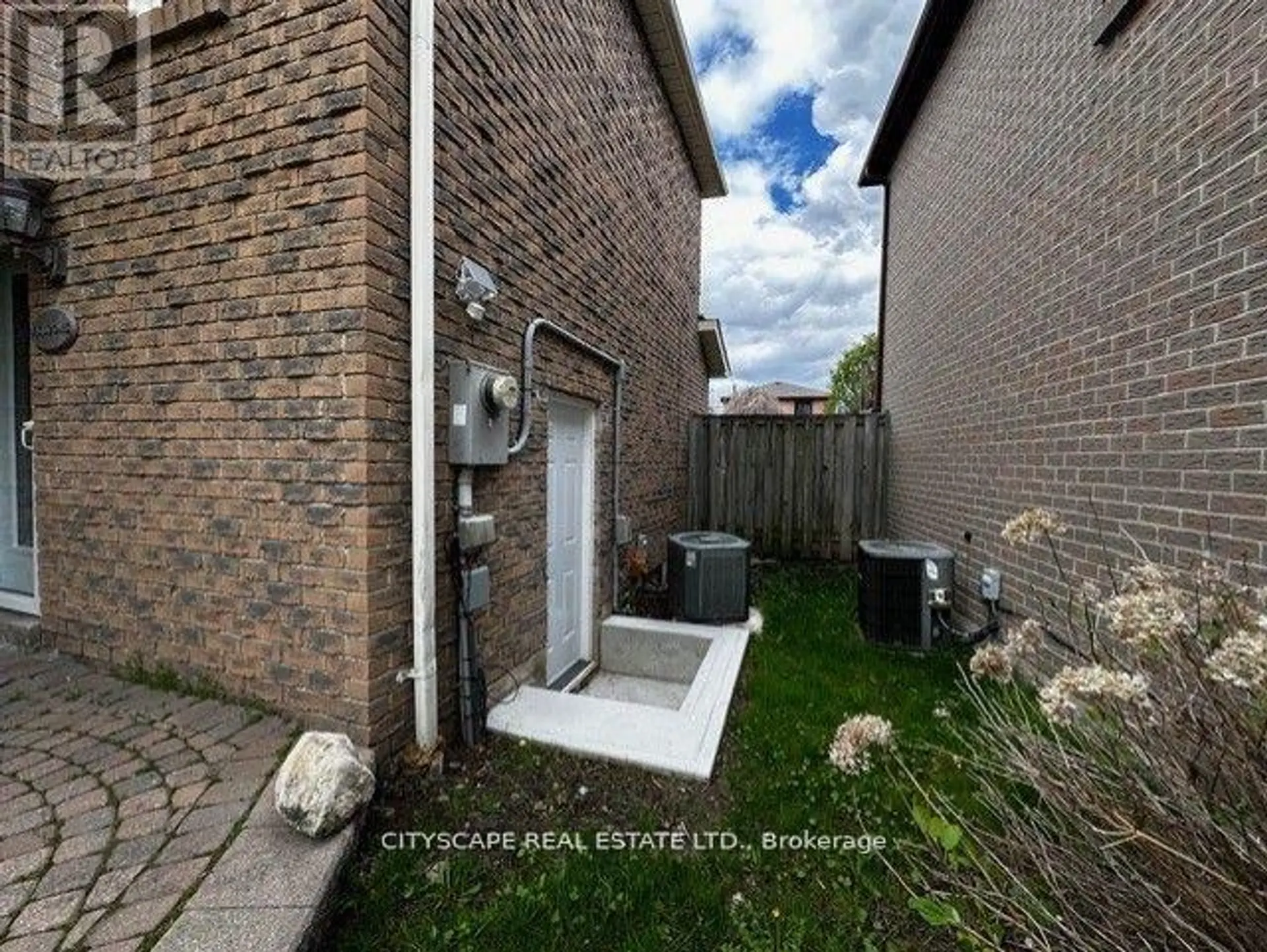 82 CHATFIELD DRIVE - Image 3