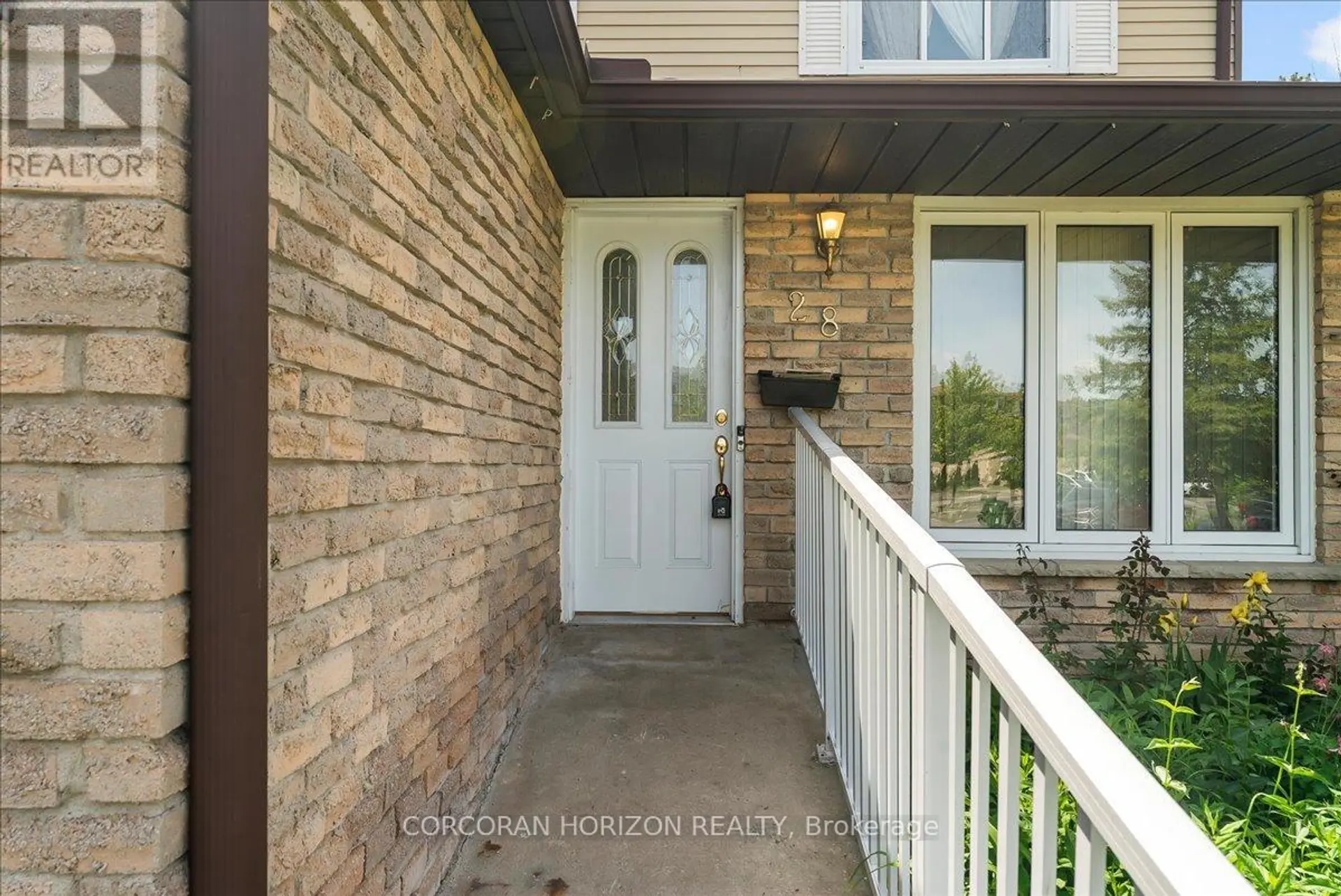 28 CHAD CRESCENT - Image 2